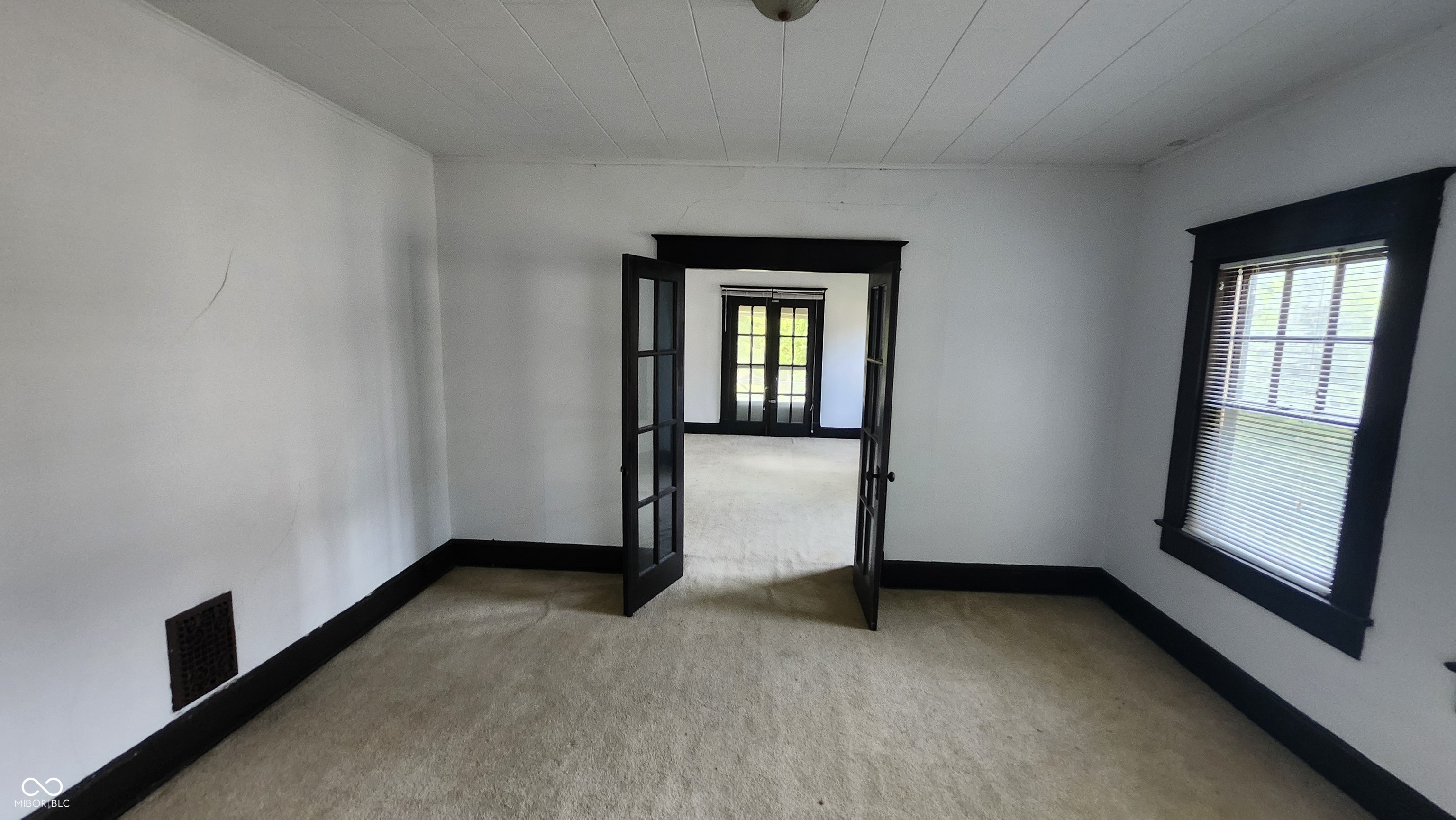 875 Woodruff Place Middle Drive