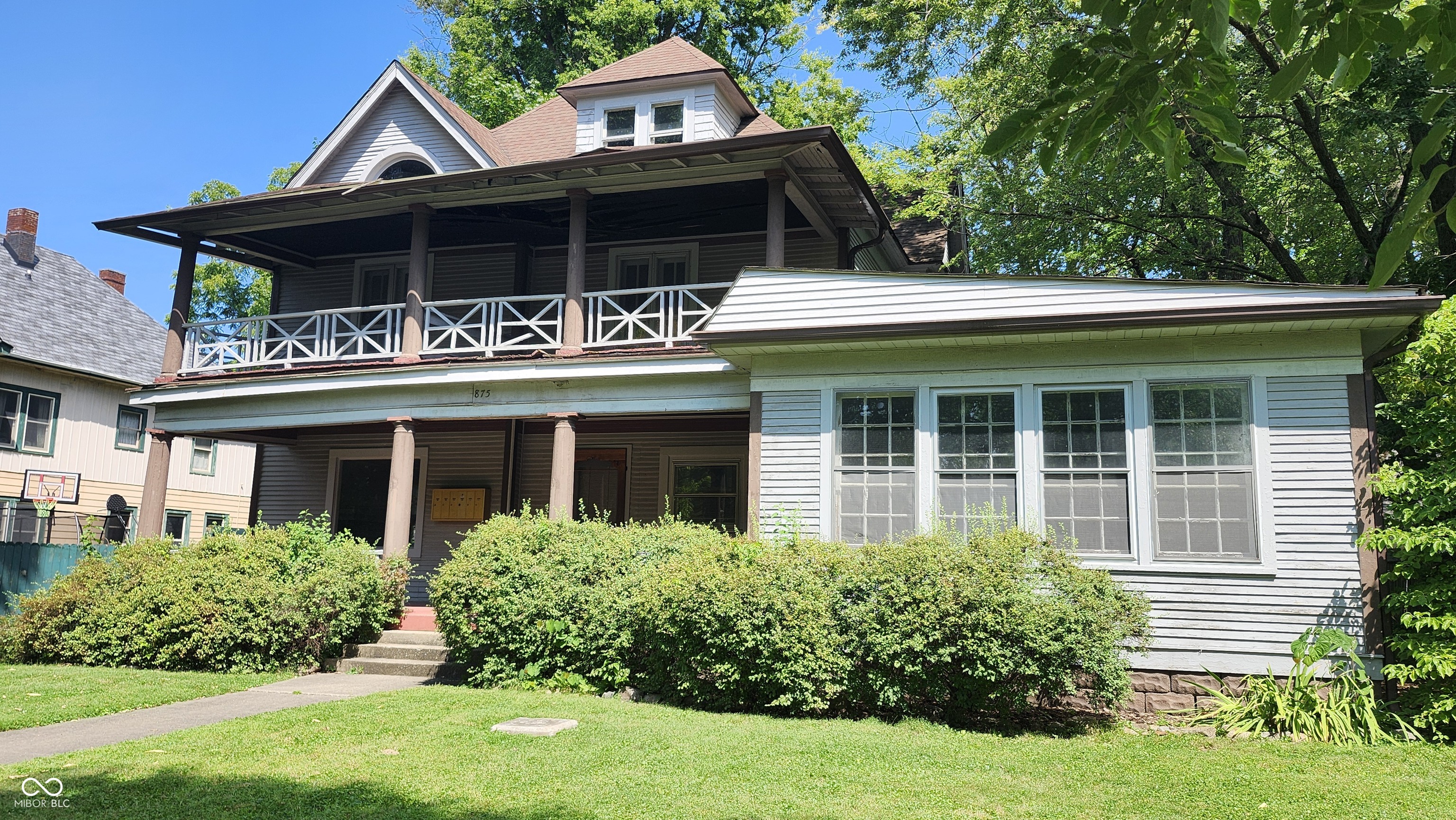 875 Woodruff Place Middle Drive