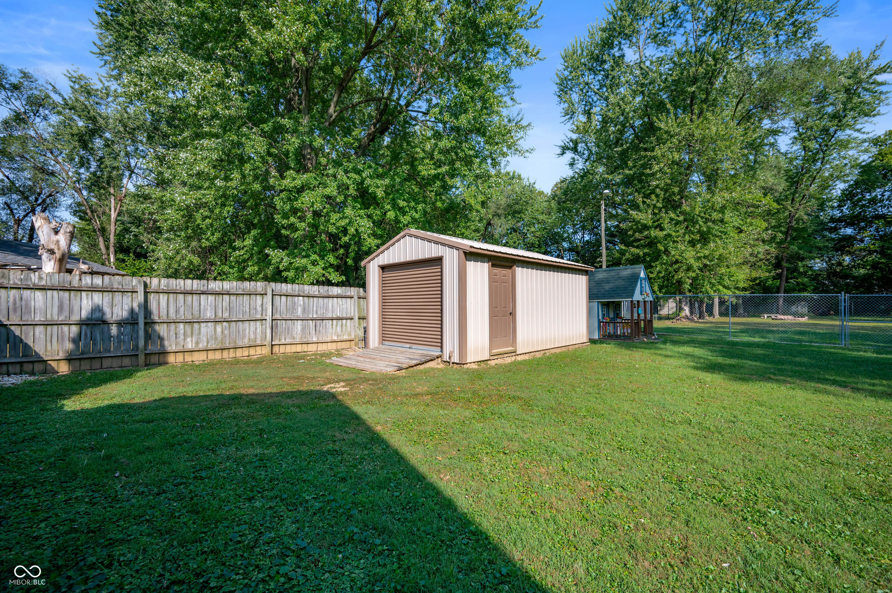 218 E Thompson Road