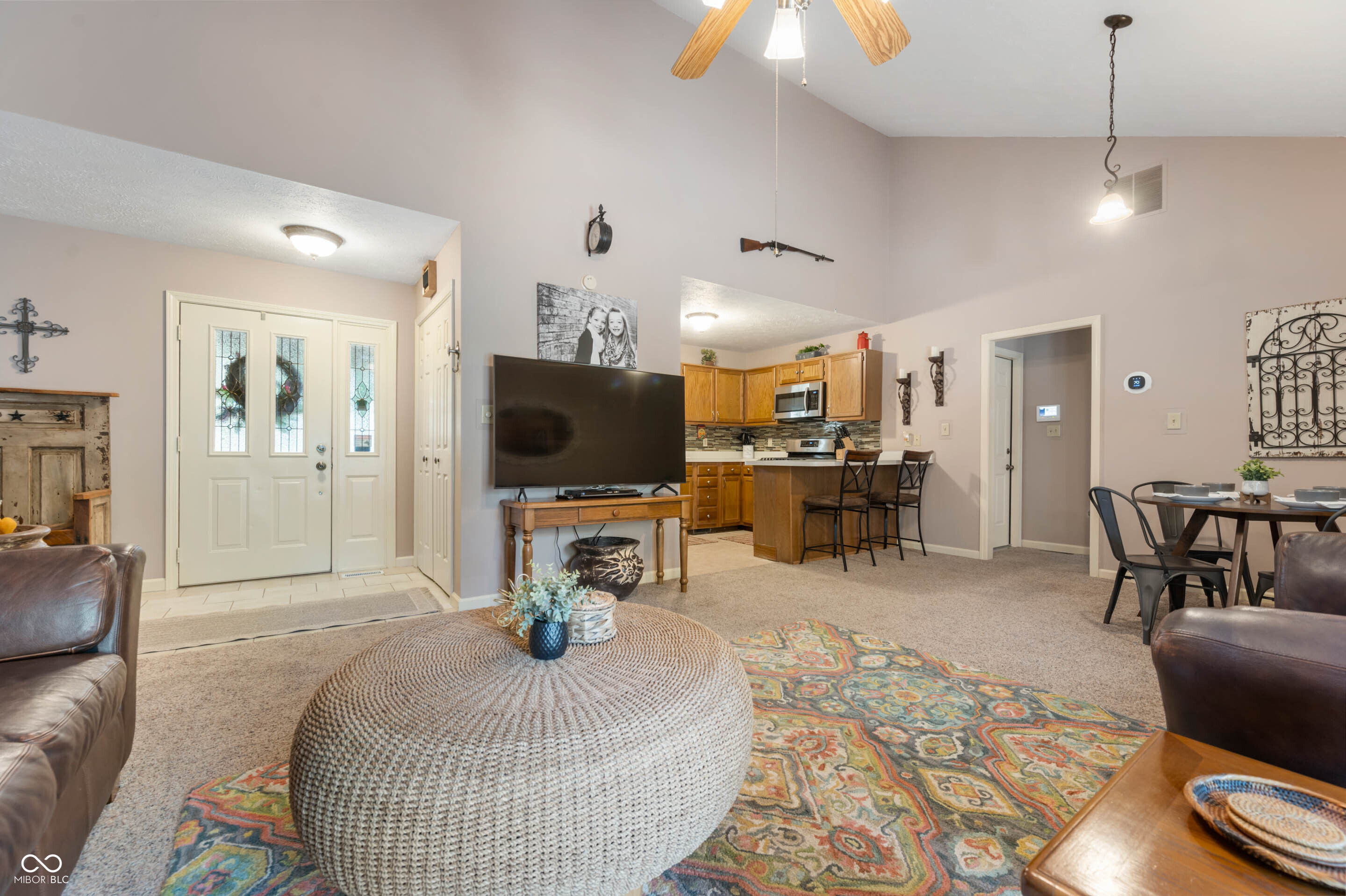 218 E Thompson Road
