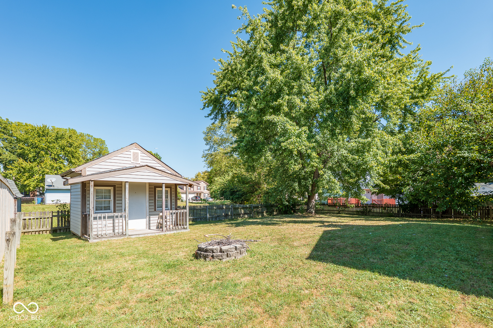 3710 Brussels Terrace