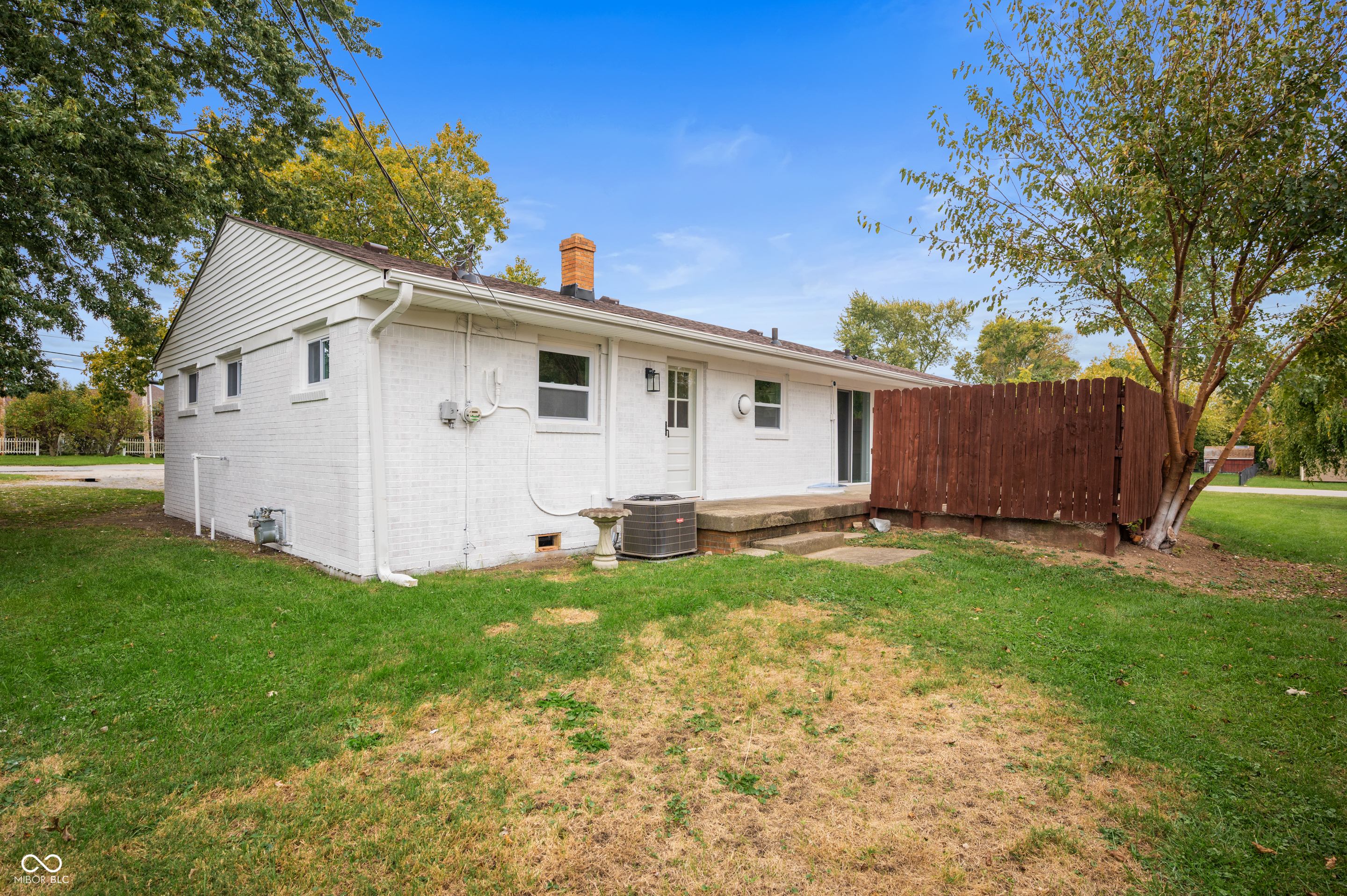 2536 E Thompson Road