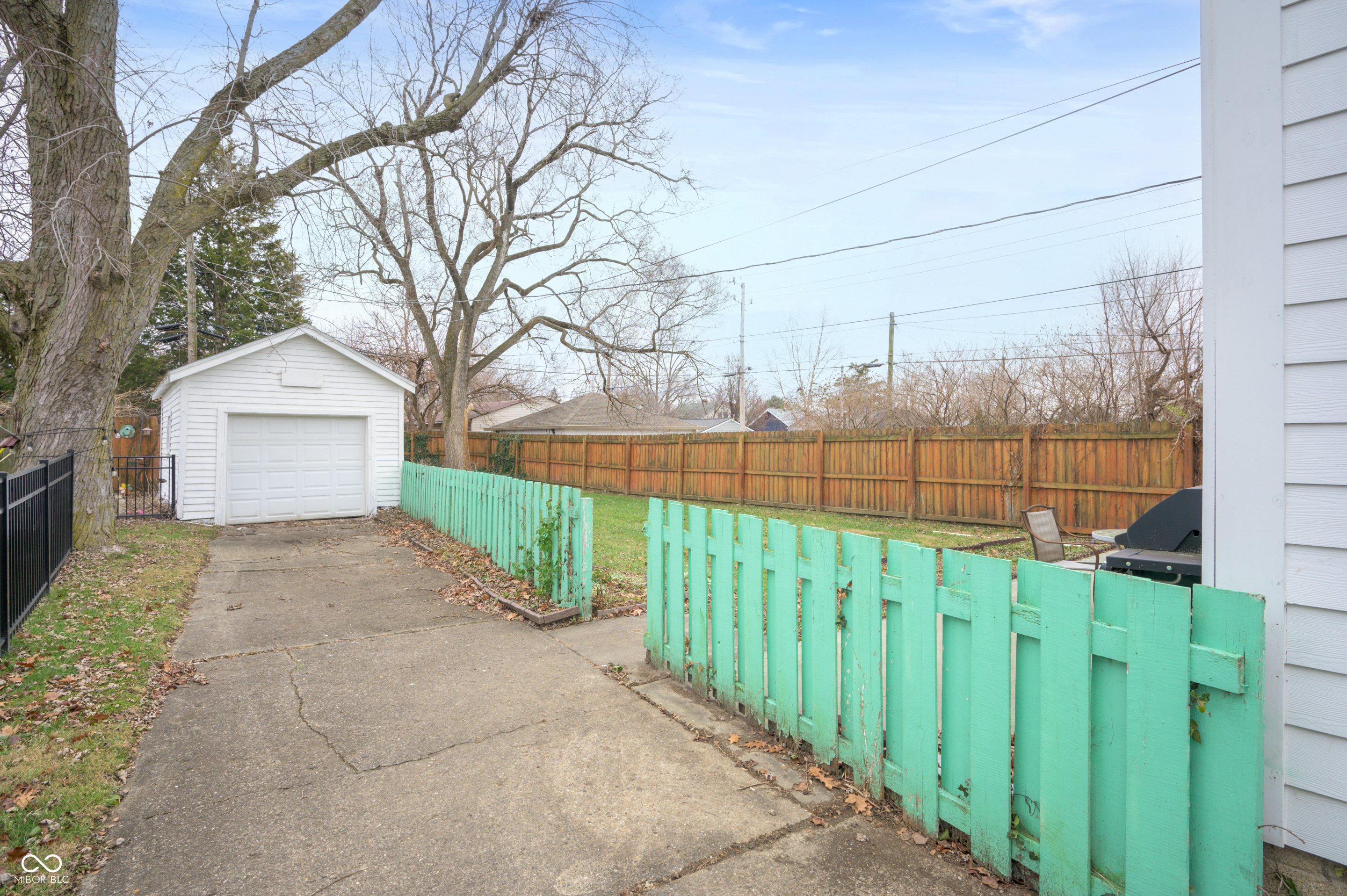 755 N Leland Avenue