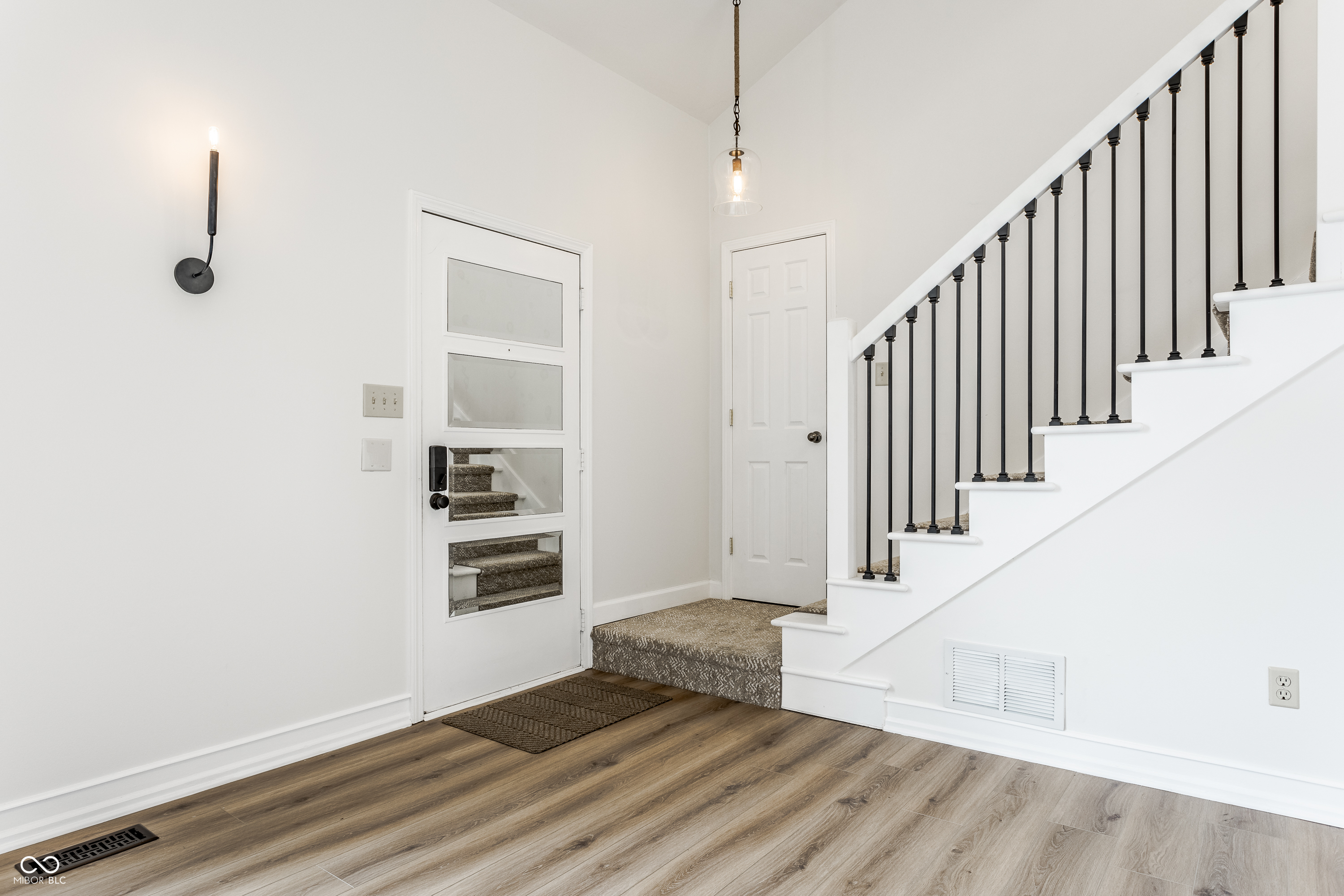 350 E Arch Street