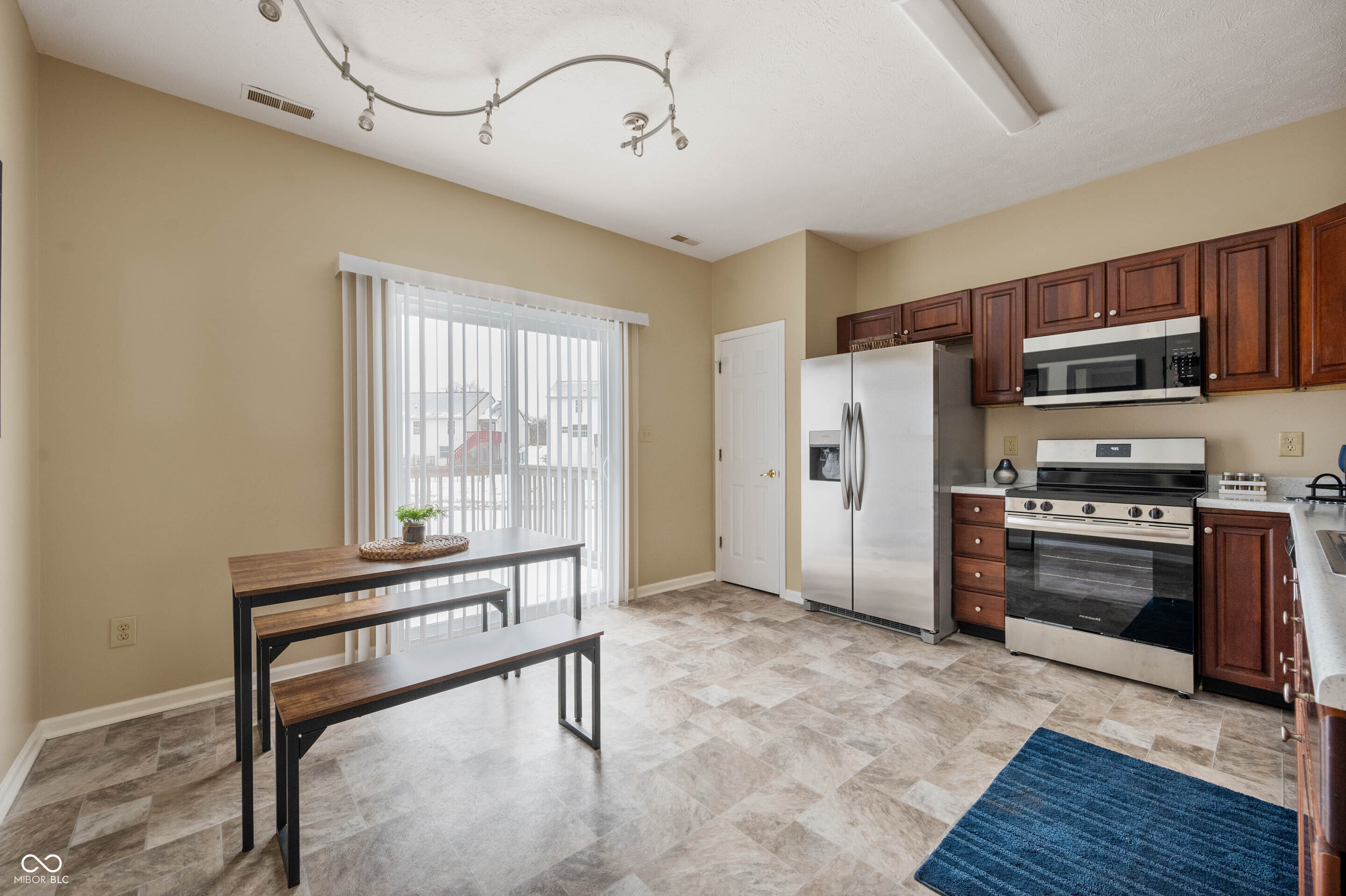 3138 River Shore Place