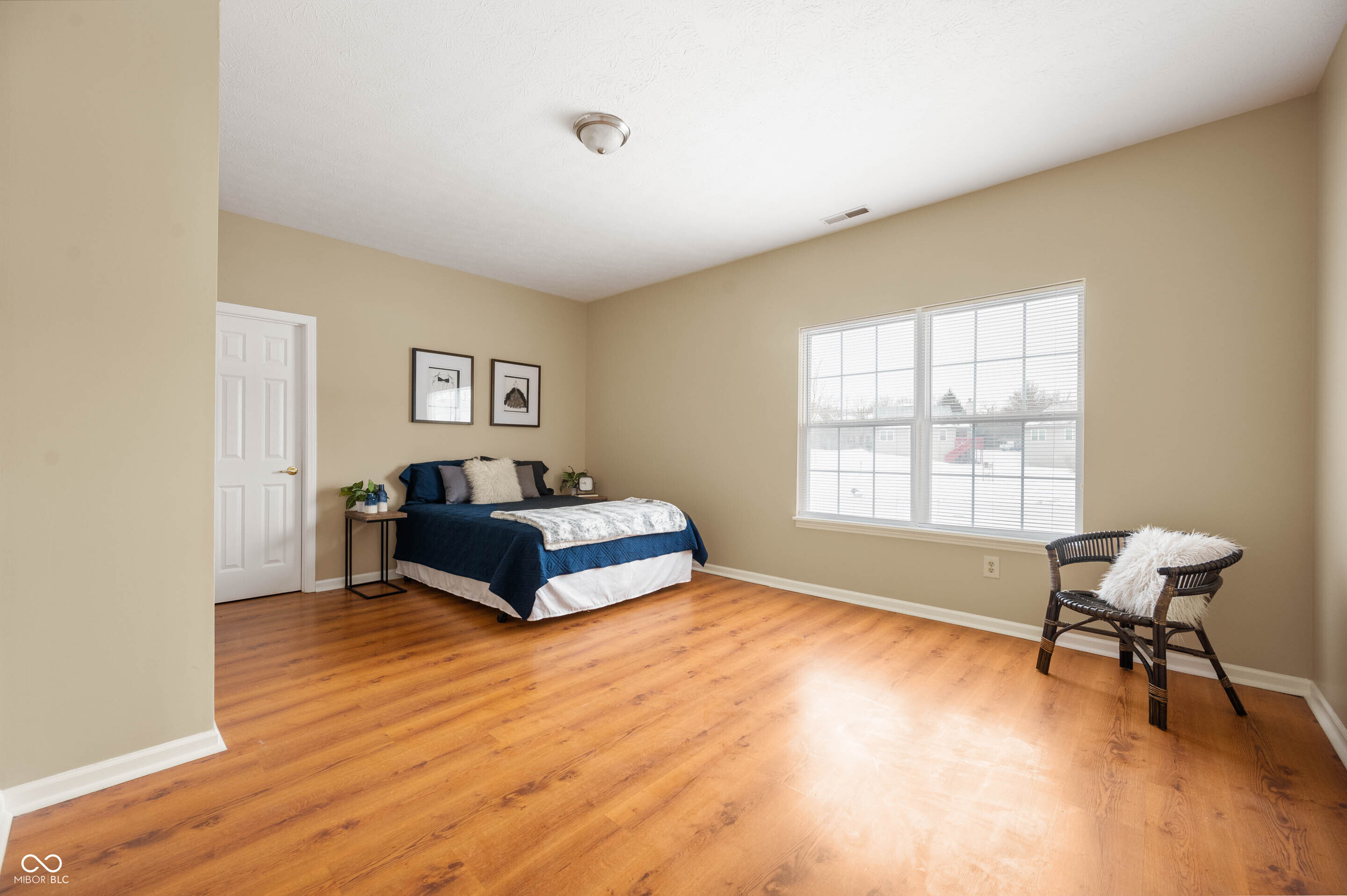 3138 River Shore Place