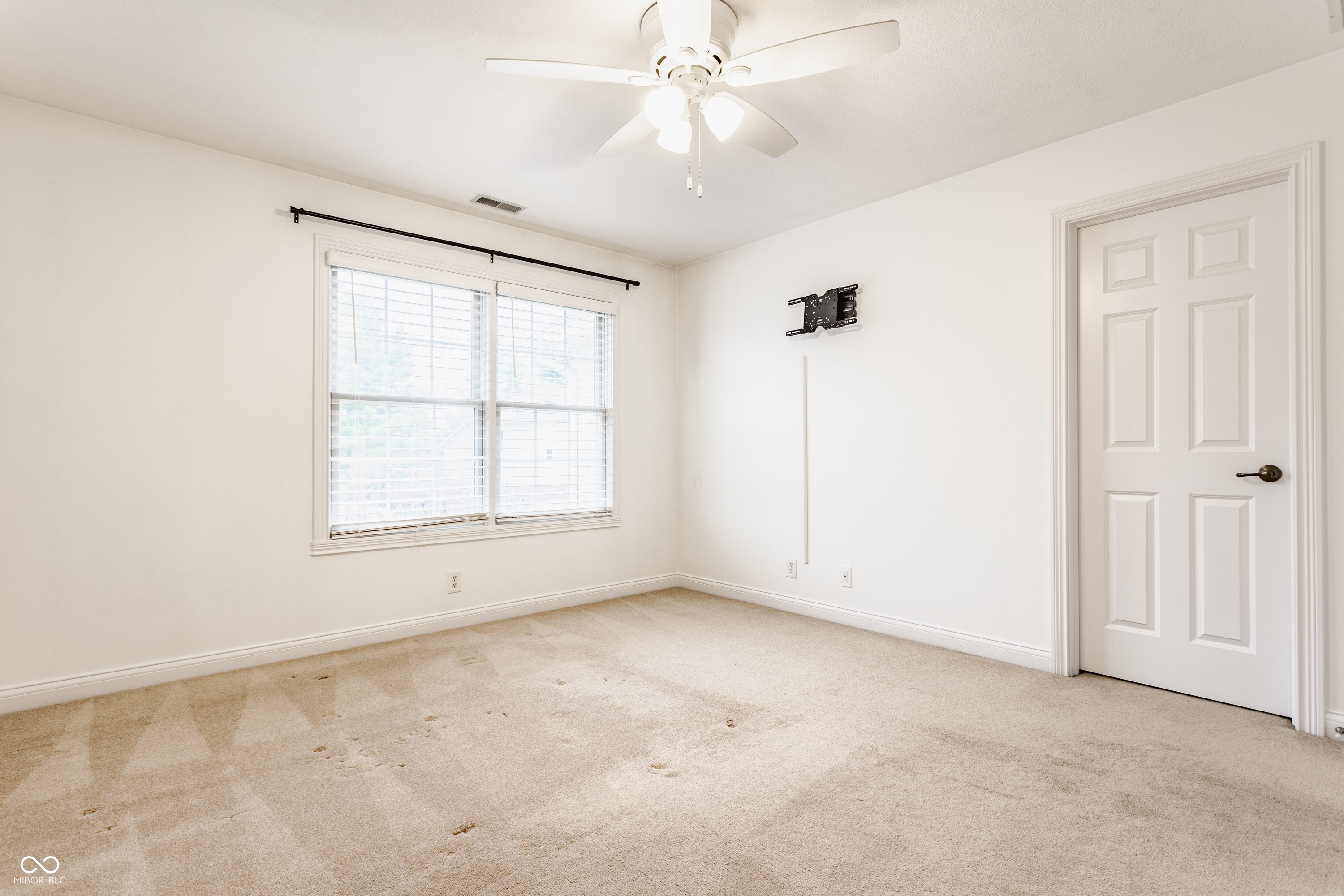 7639 Spring Ridge Drive
