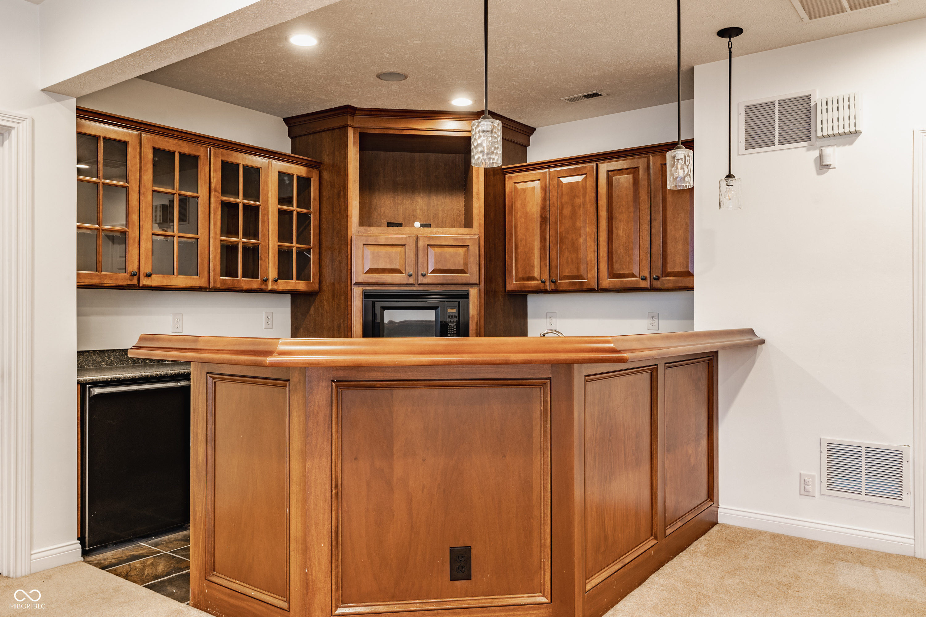 7639 Spring Ridge Drive
