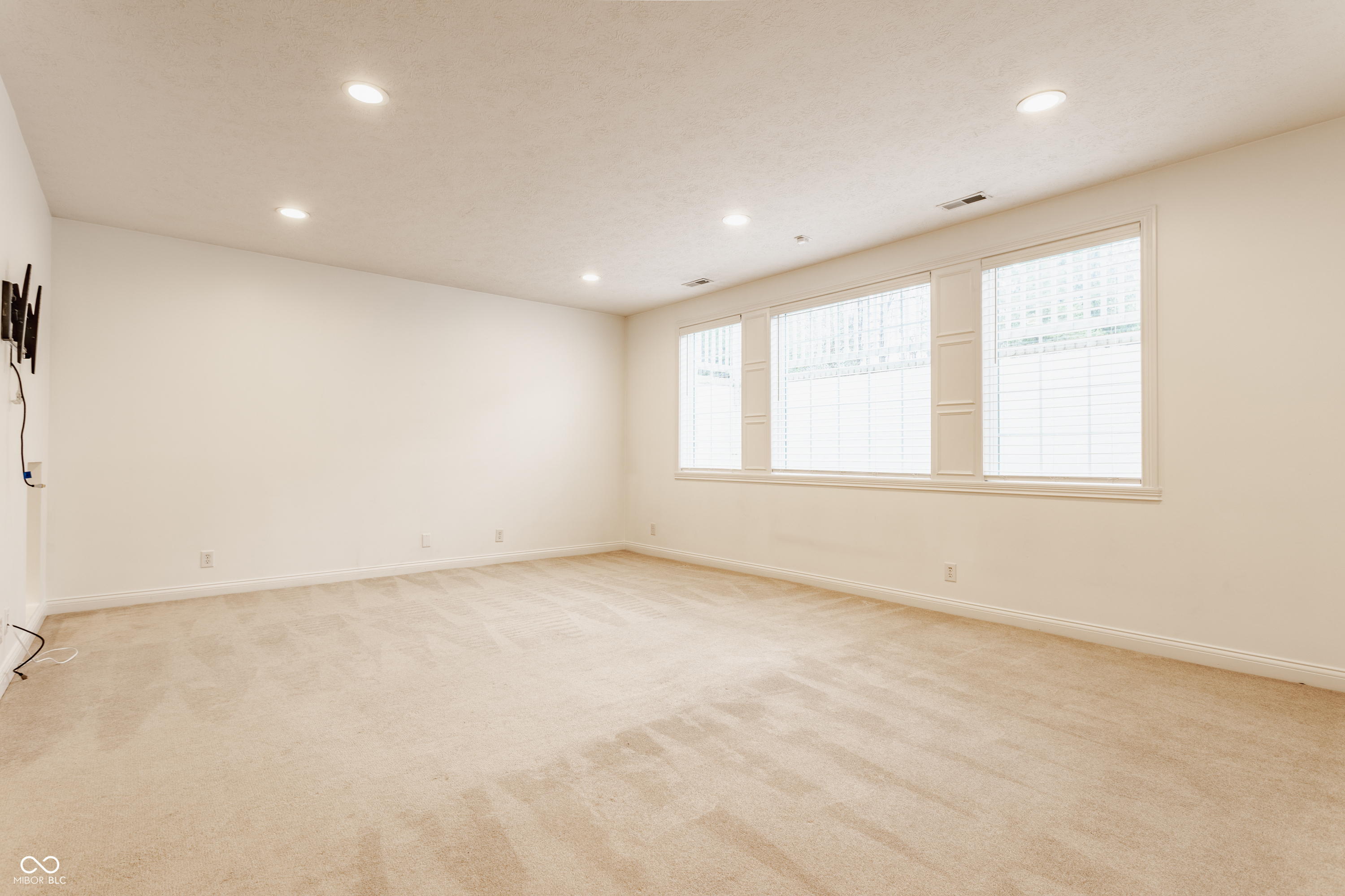7639 Spring Ridge Drive