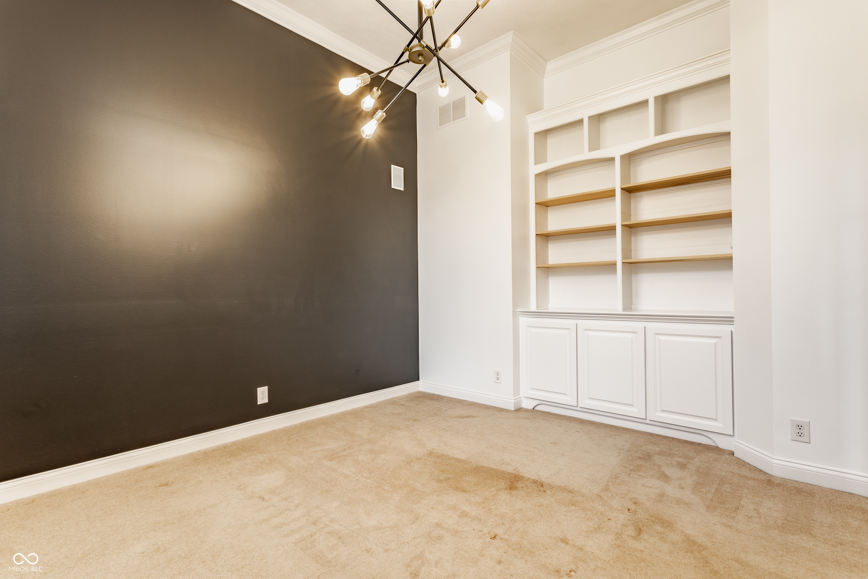 7639 Spring Ridge Drive