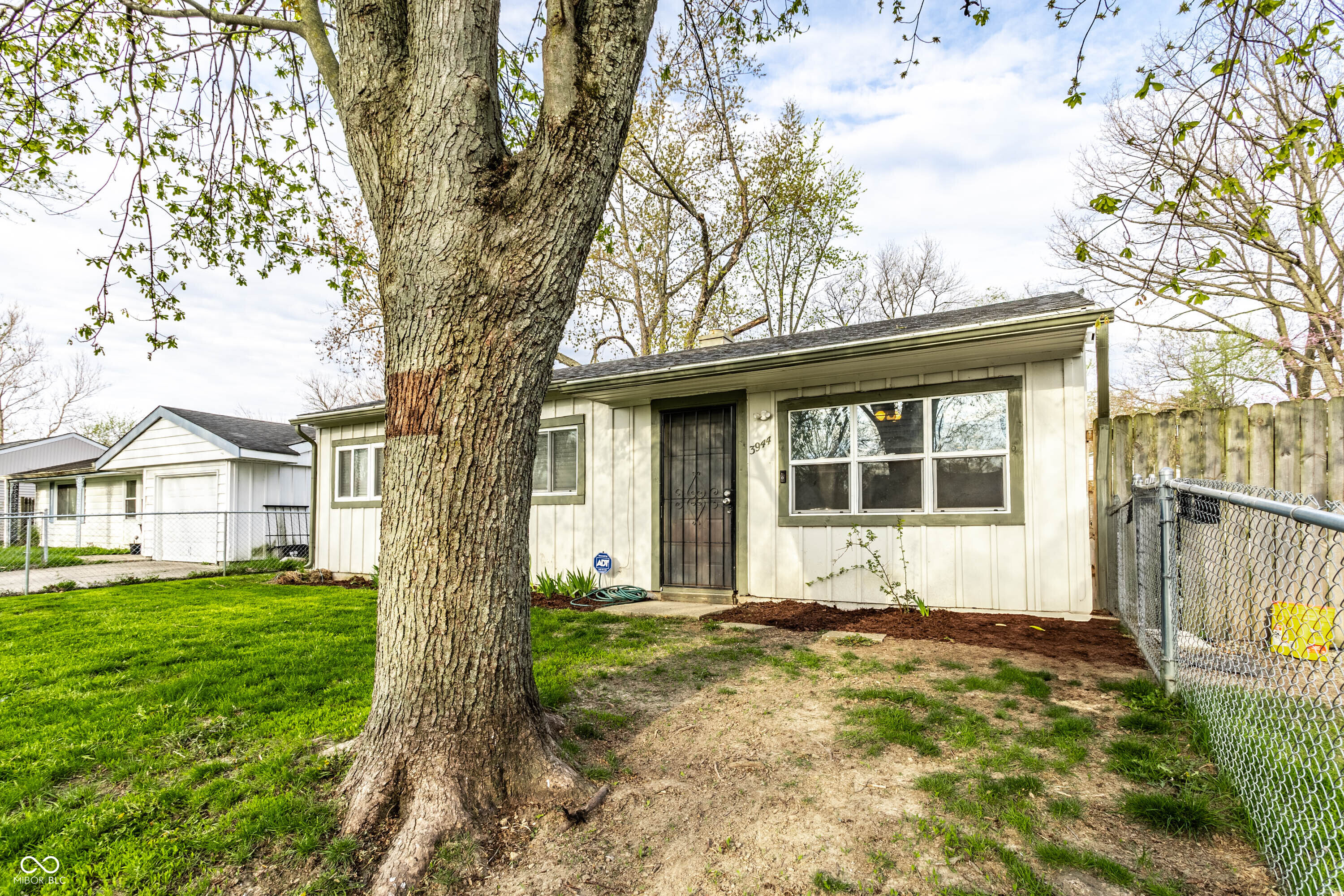 3944 Strathmore Drive