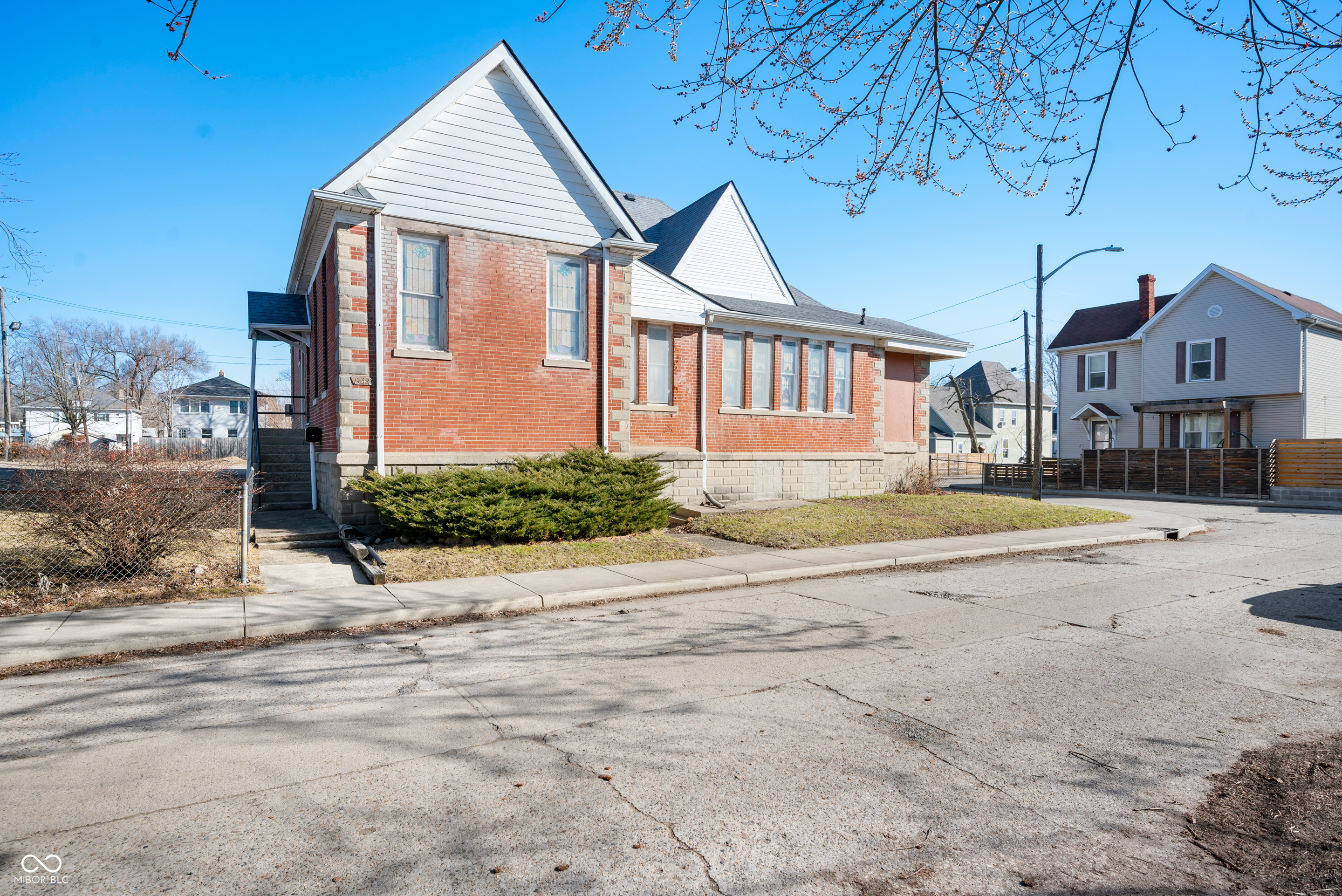 840 Cottage Avenue