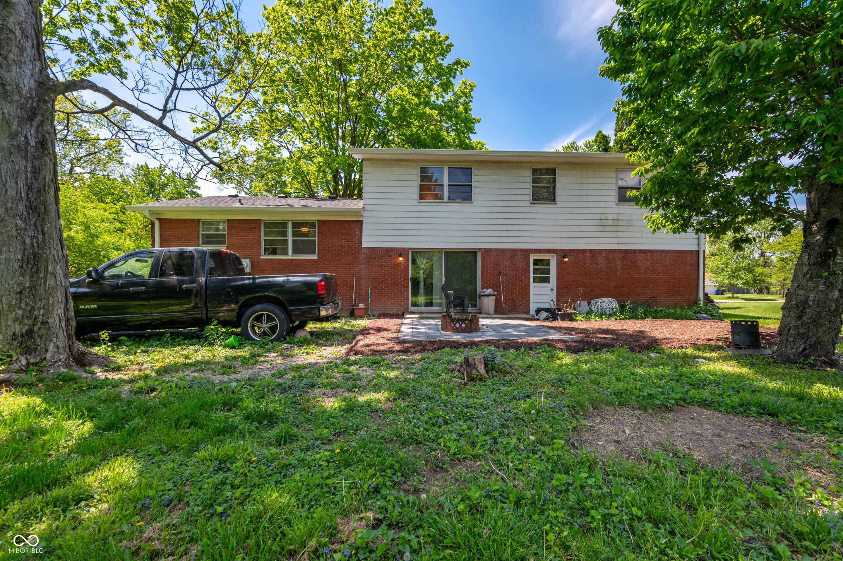 8227 Hoover Lane