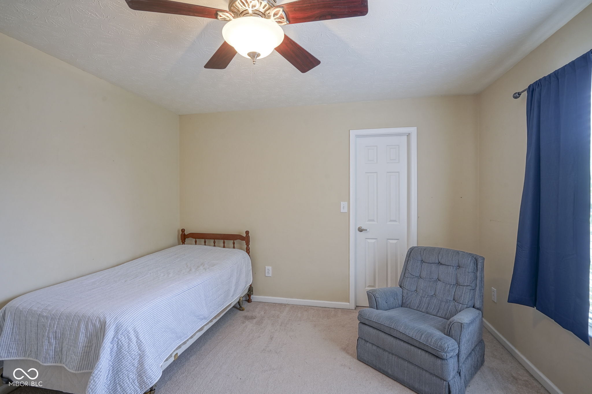 13817 Black Canyon Court