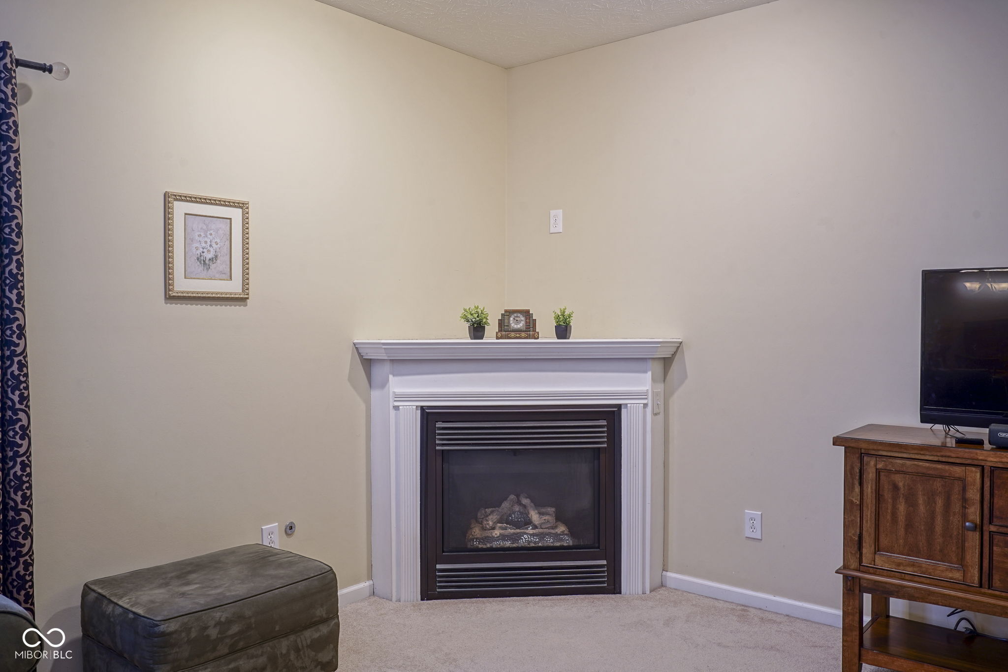 13817 Black Canyon Court