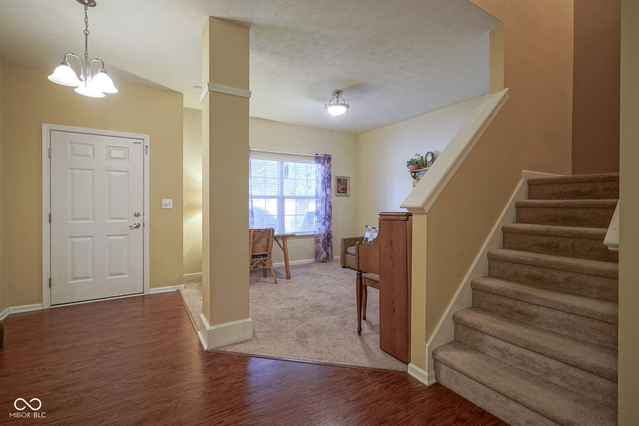13817 Black Canyon Court