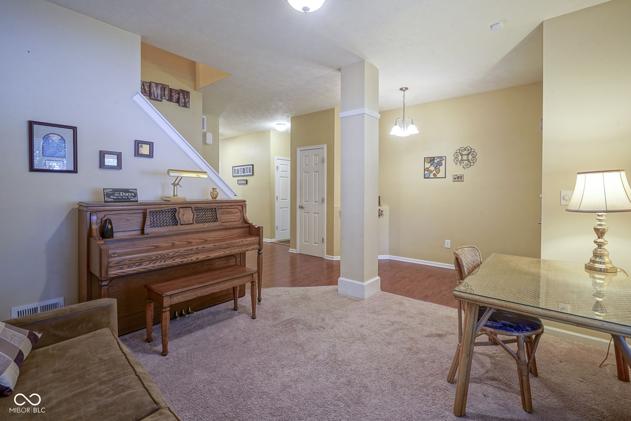 13817 Black Canyon Court
