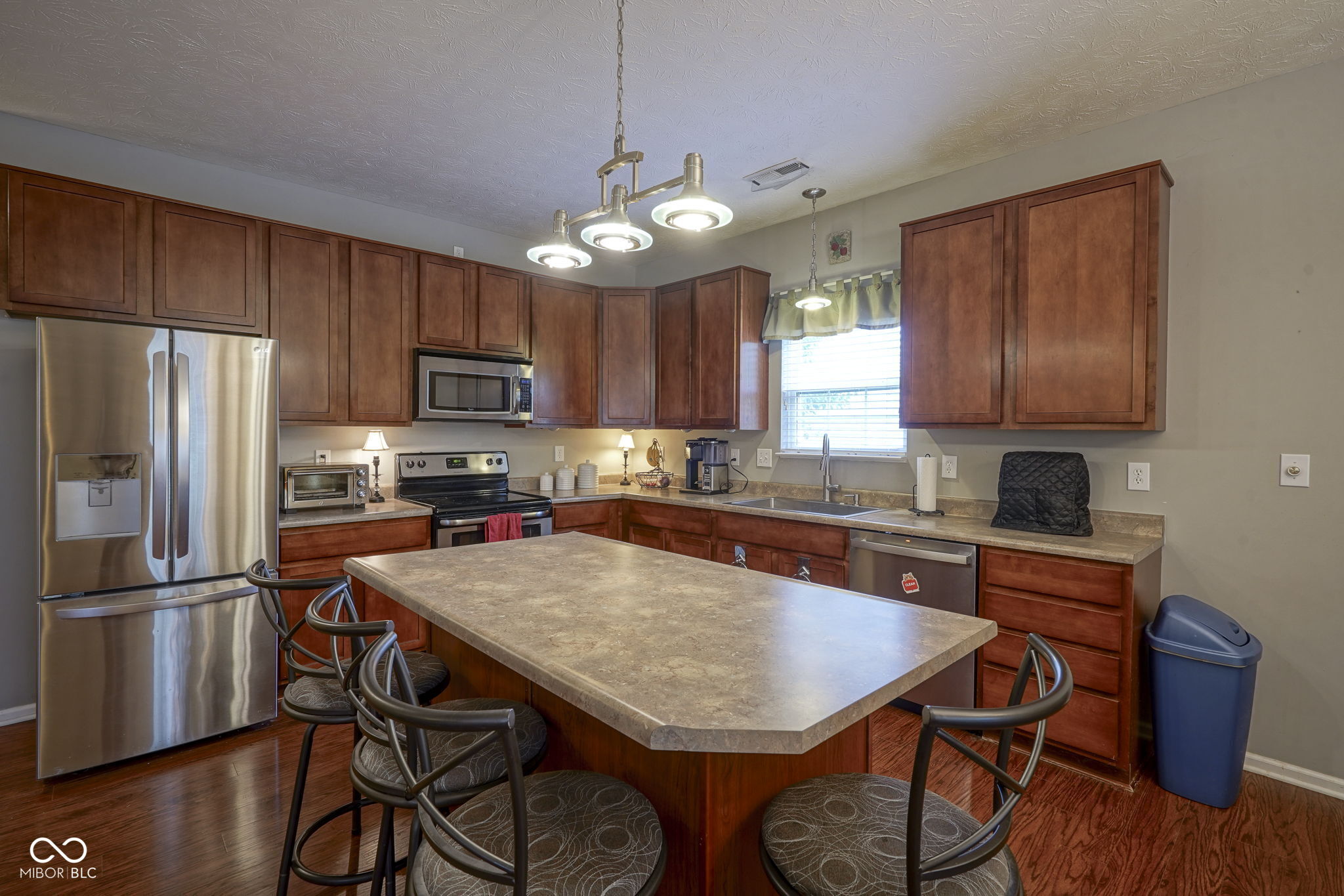 13817 Black Canyon Court
