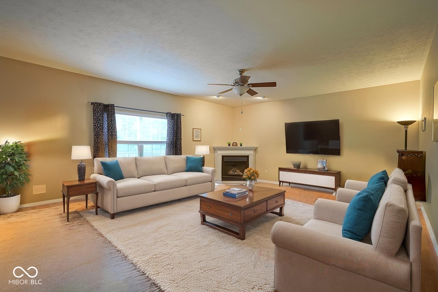 13817 Black Canyon Court