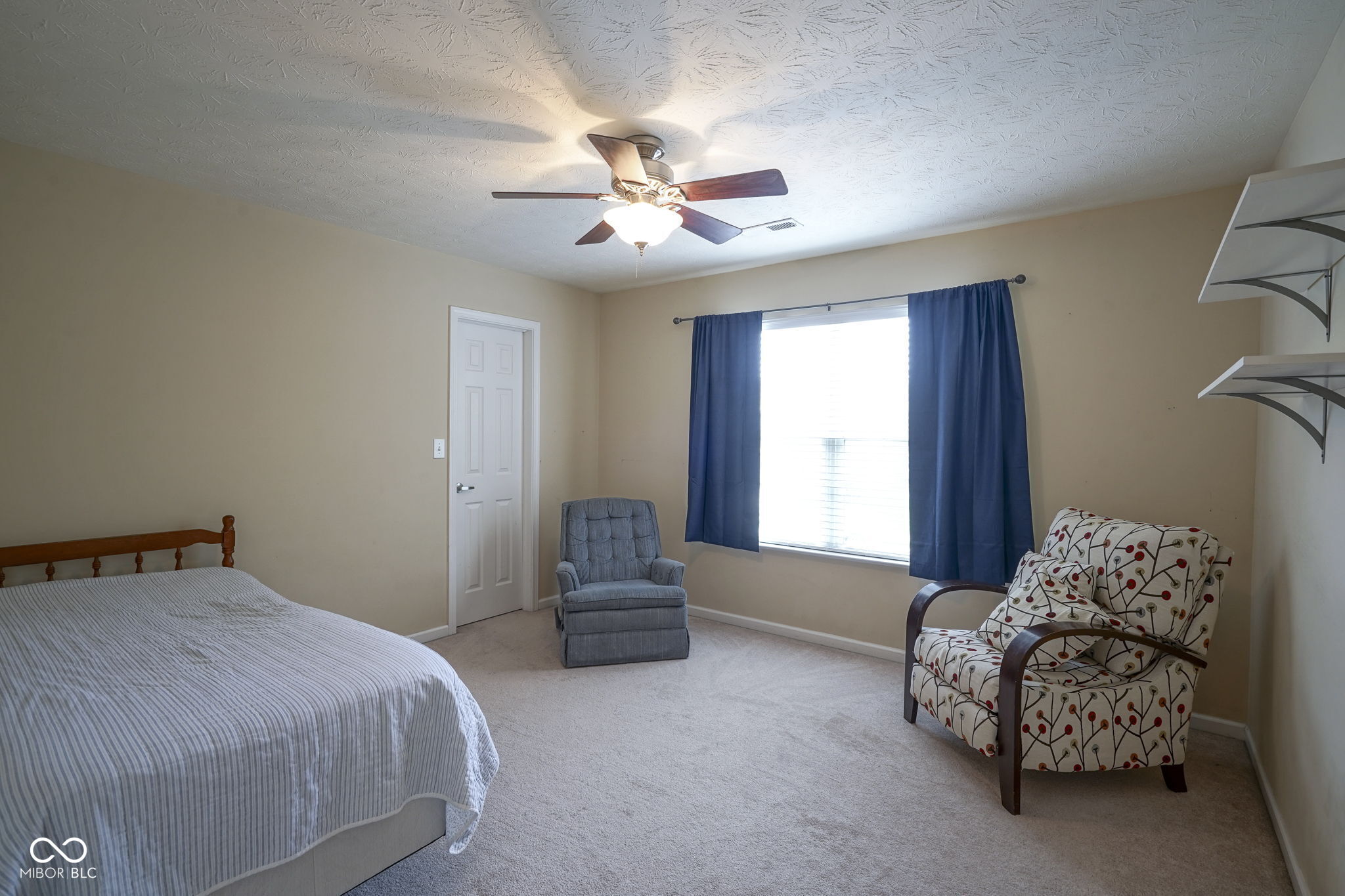 13817 Black Canyon Court