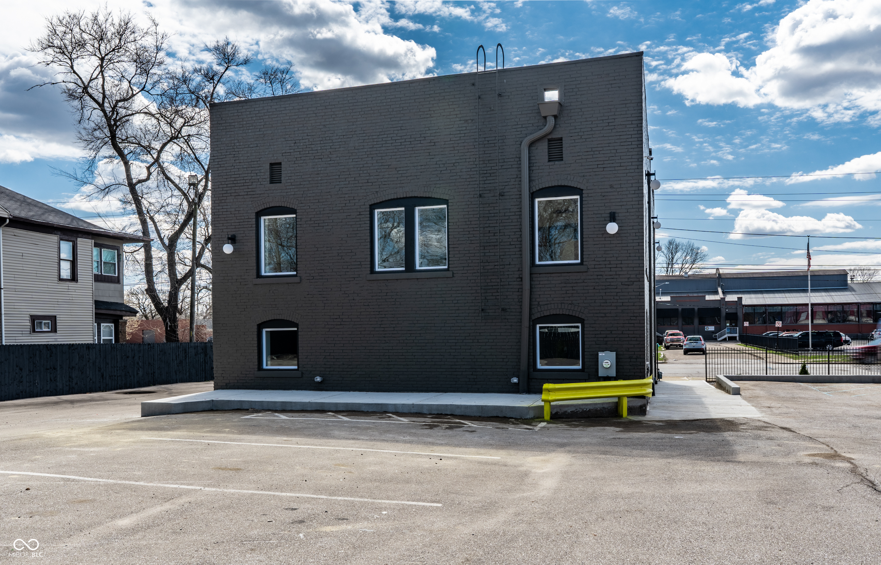 2506 E Washington Street