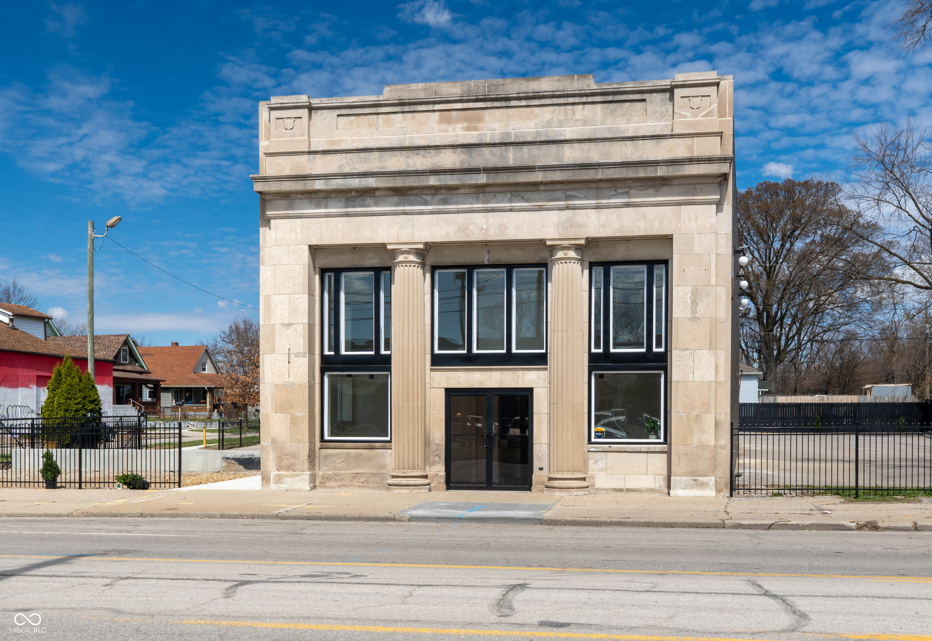 2506 E Washington Street