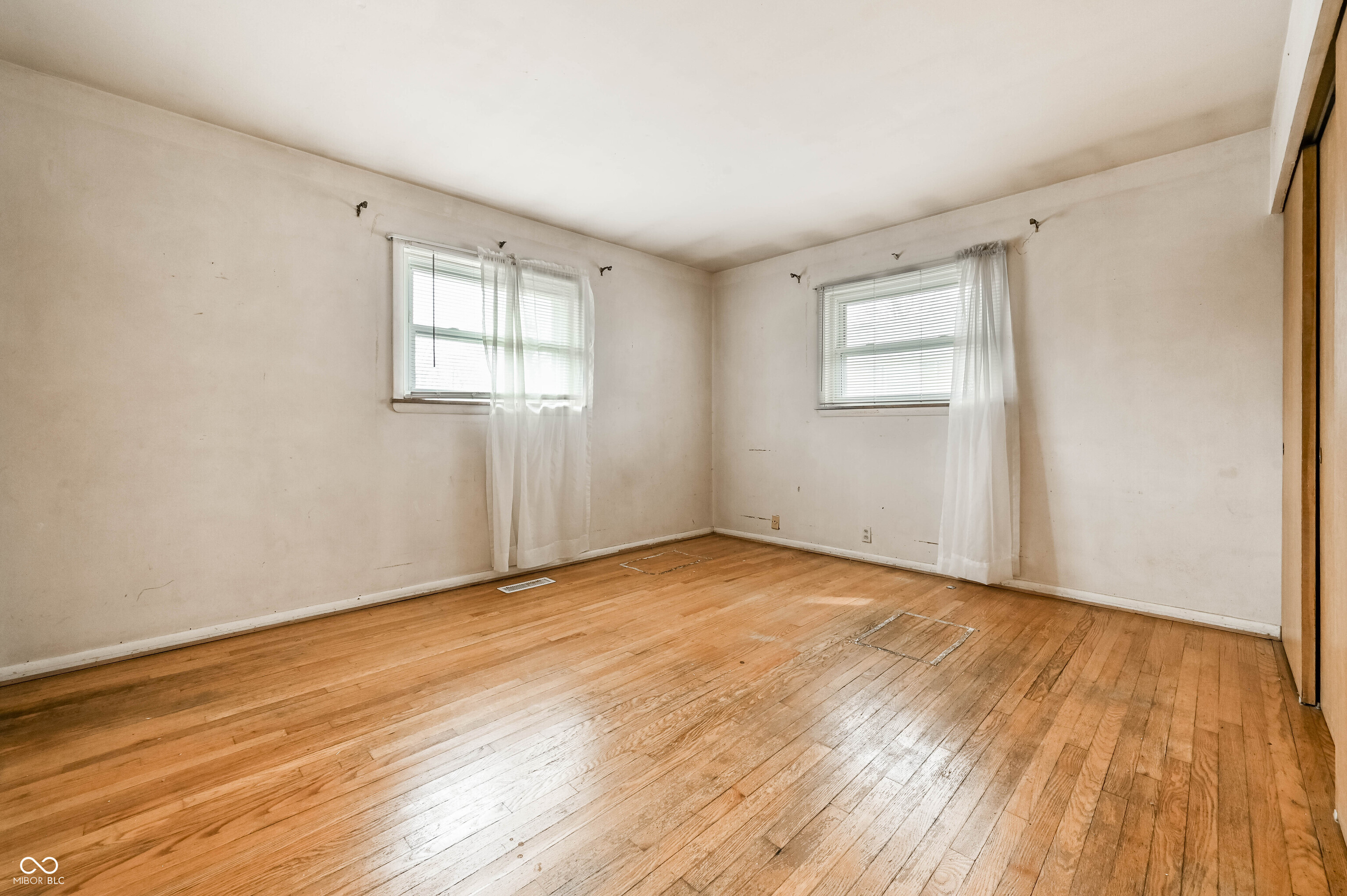 5126 Thornleigh Drive