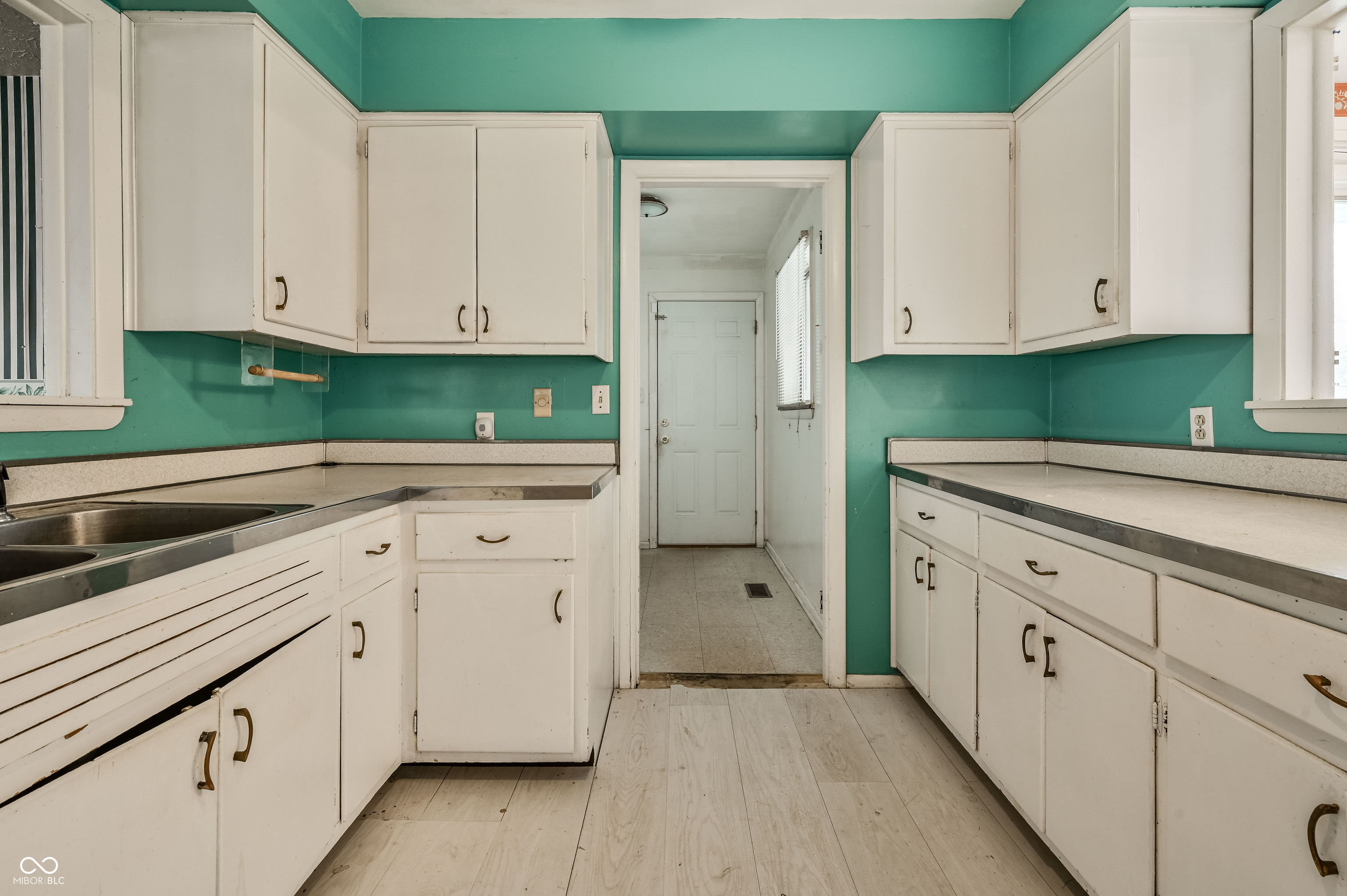 5126 Thornleigh Drive