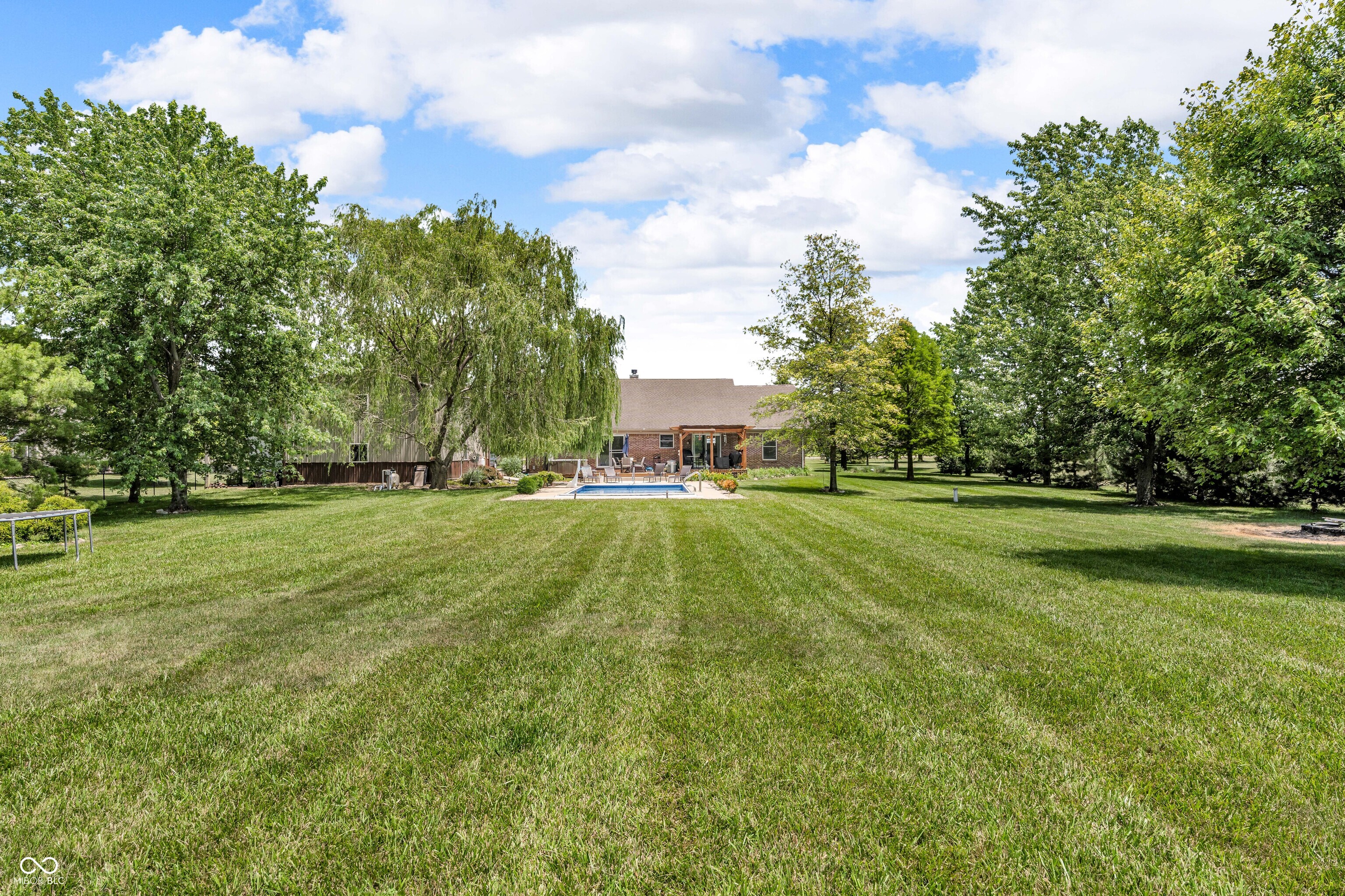 10174 N County Road 471 E