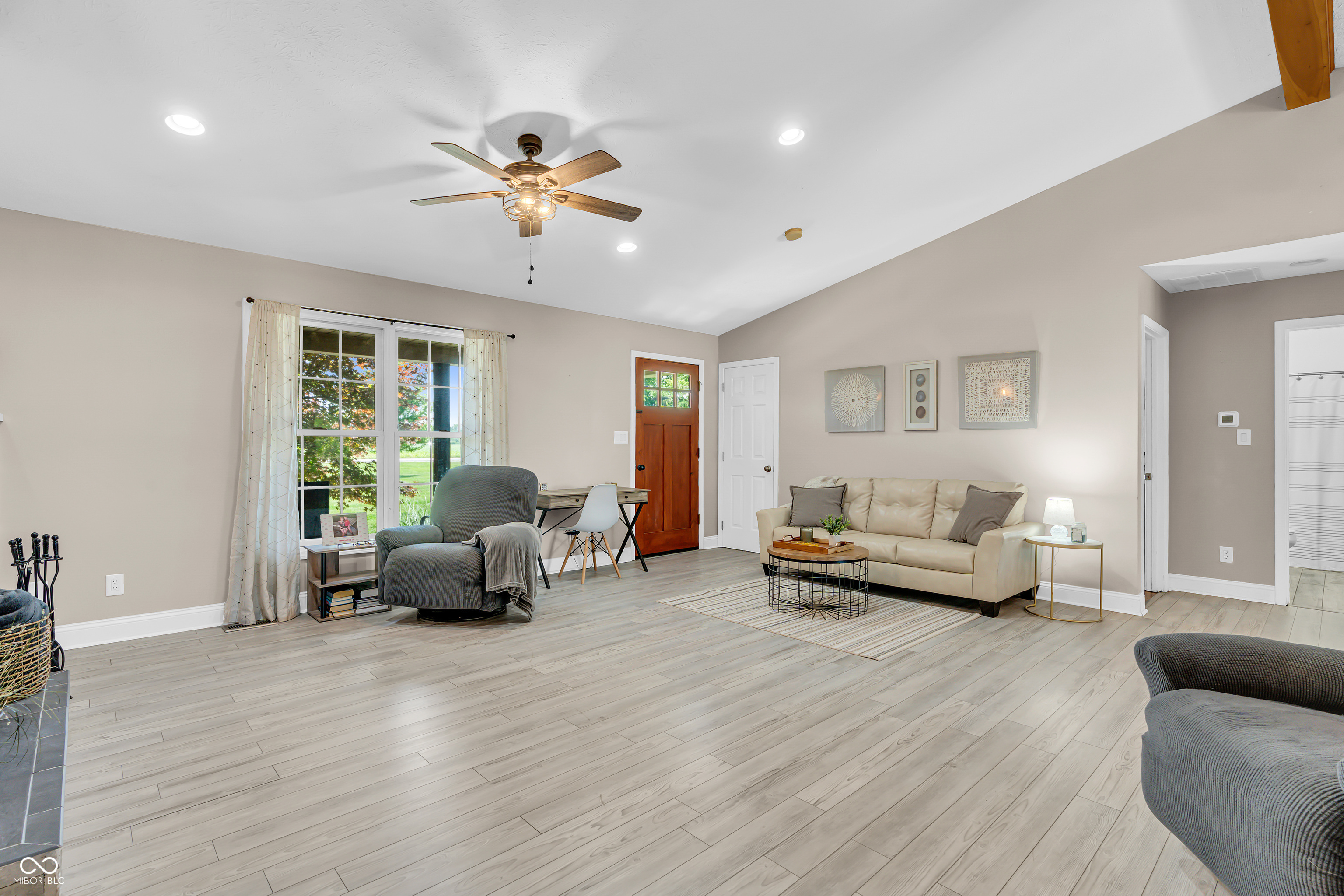 10174 N County Road 471 E