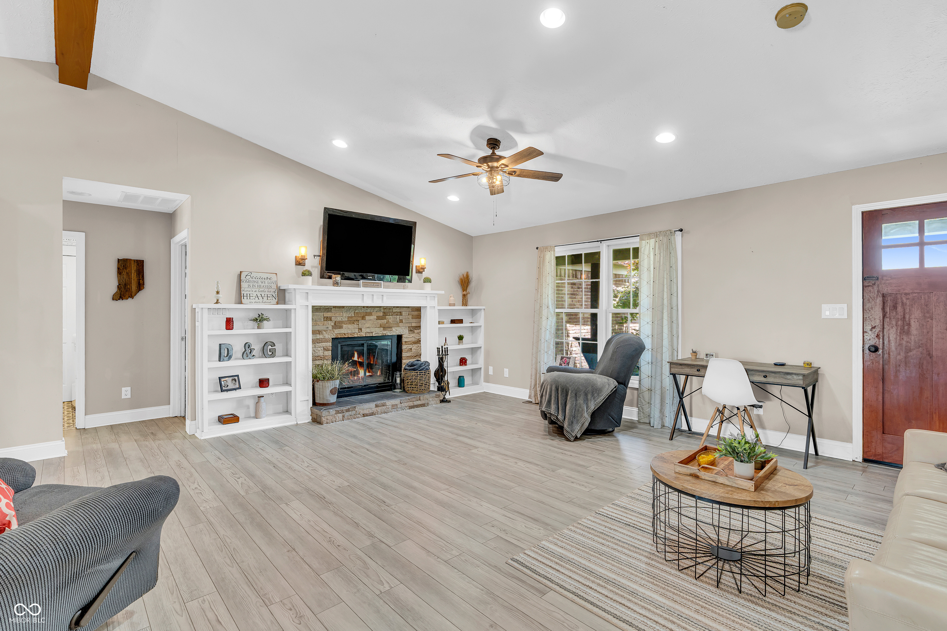 10174 N County Road 471 E