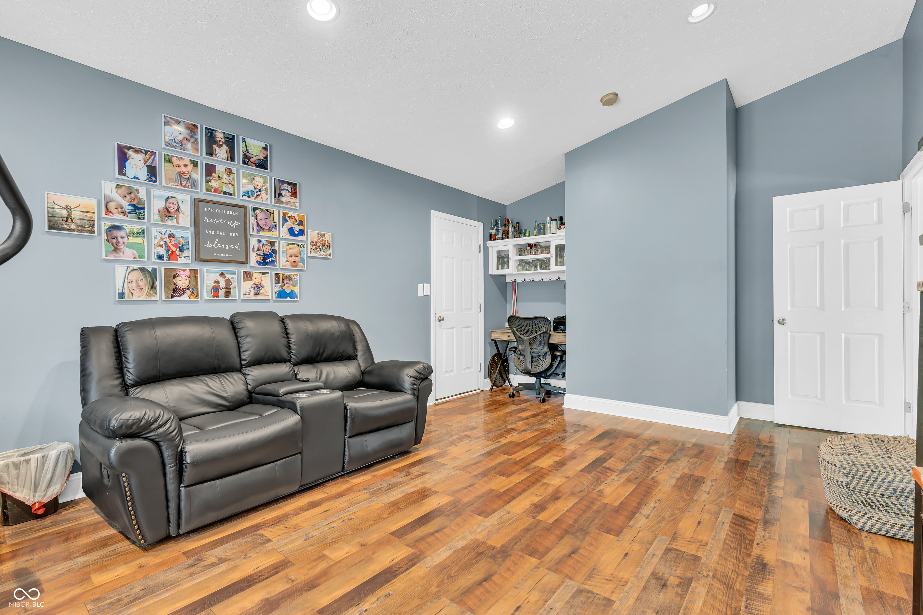 10174 N County Road 471 E