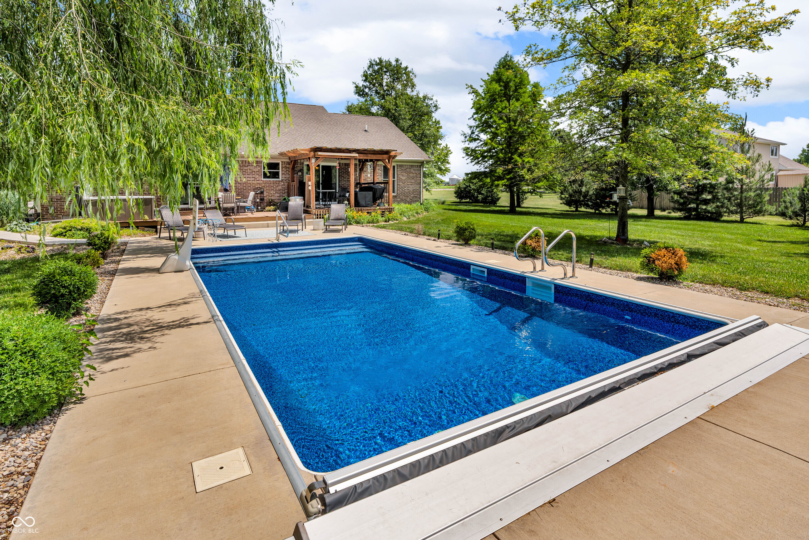 10174 N County Road 471 E
