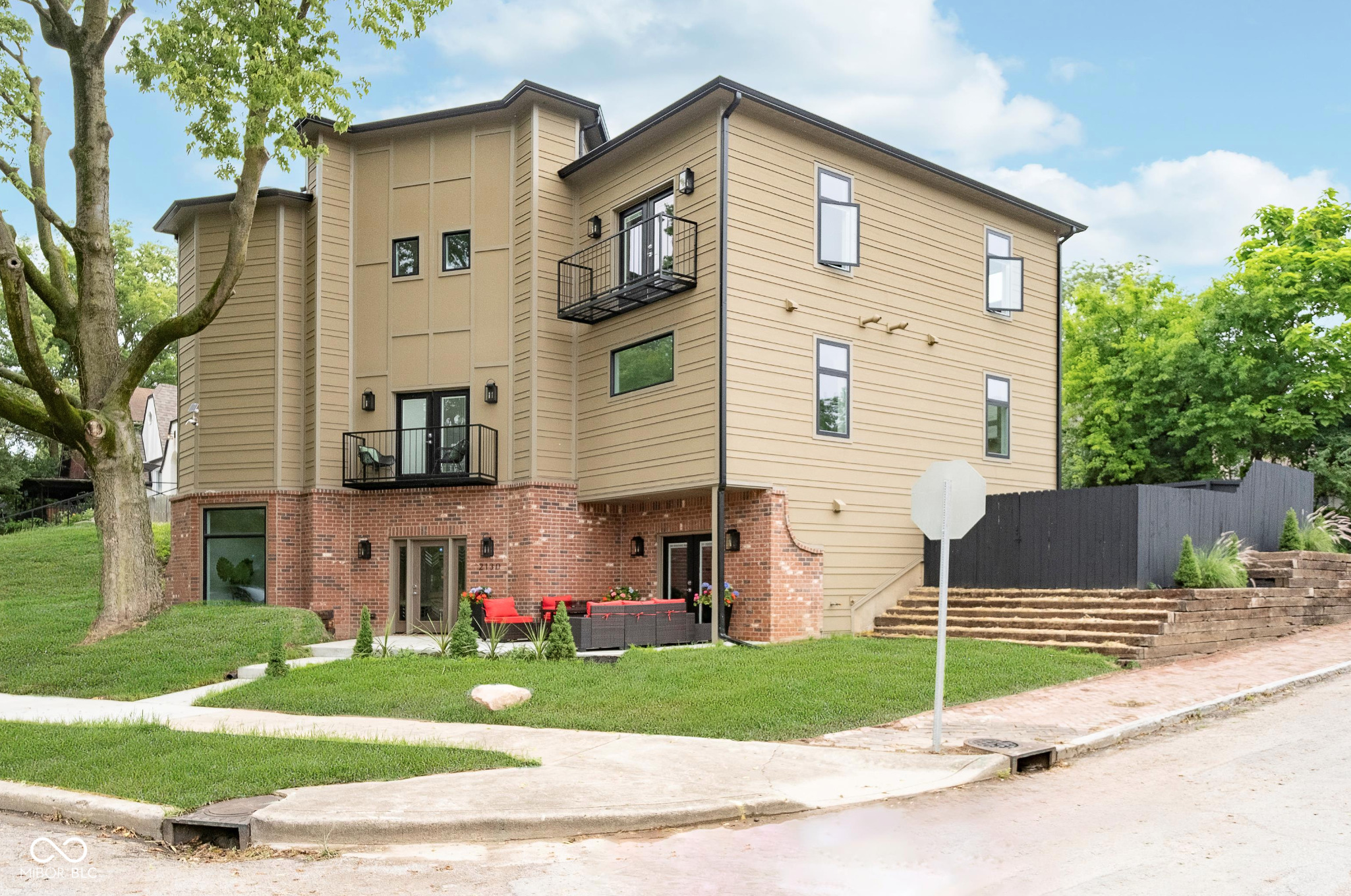 2130 Brookside Pkwy N Drive