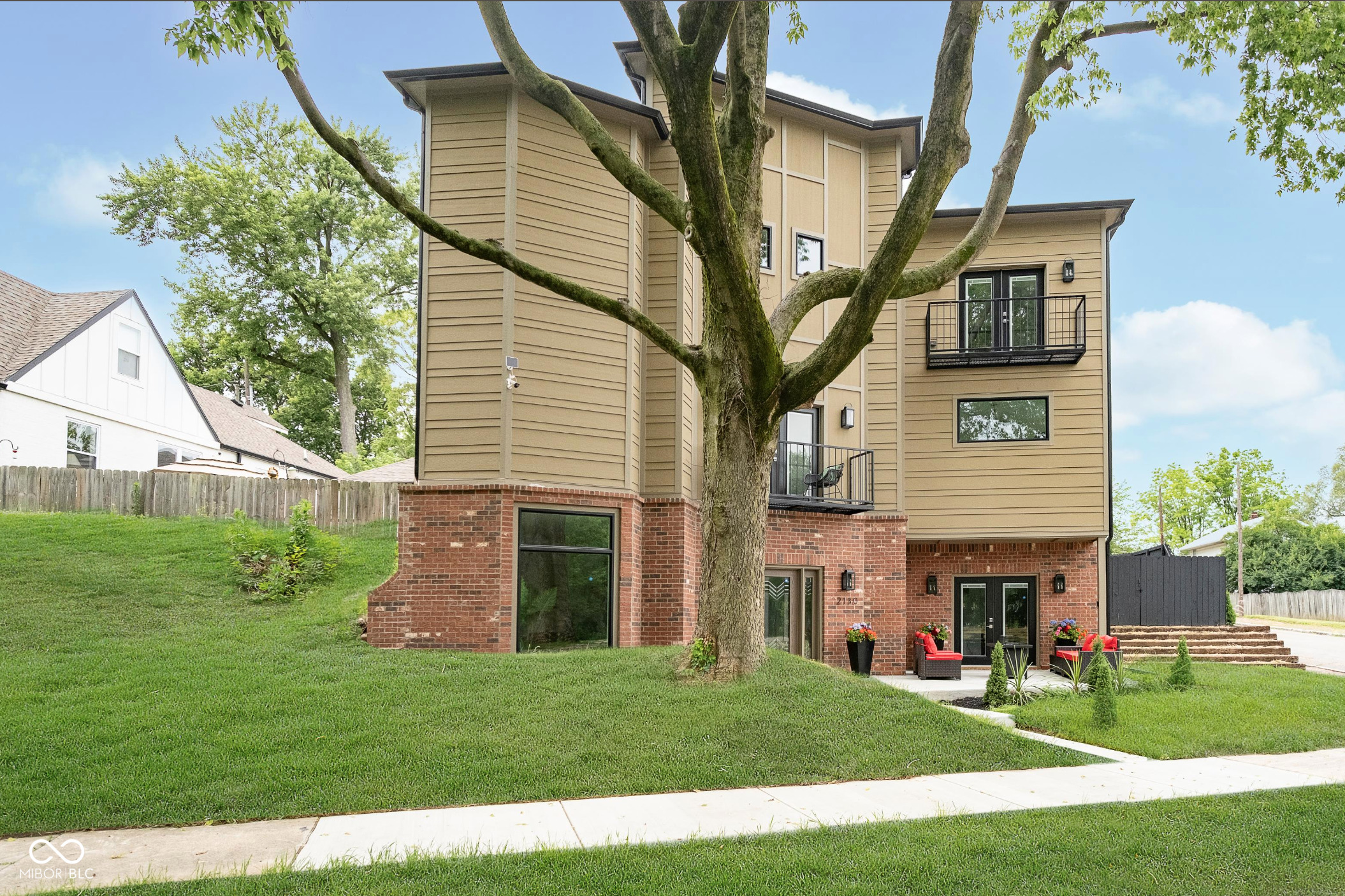 2130 Brookside Pkwy N Drive