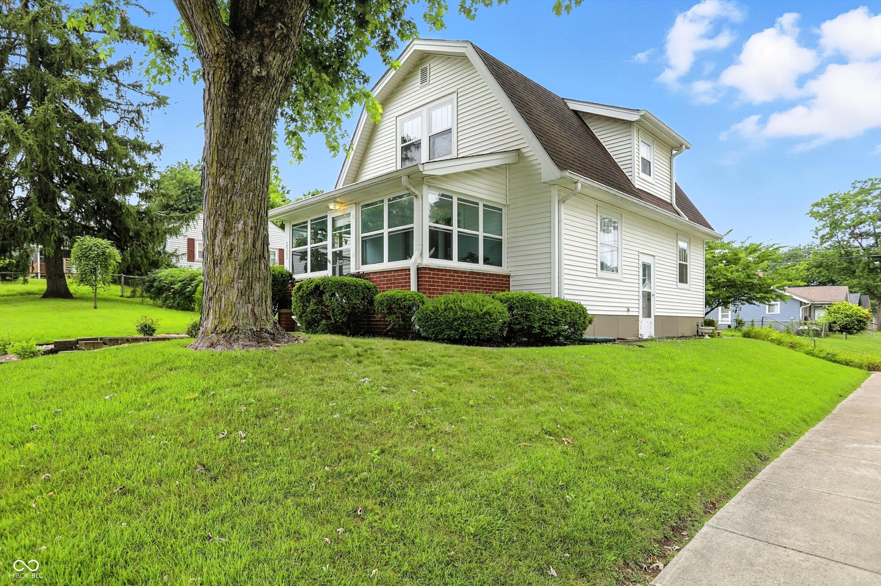 2502 S Delaware Street