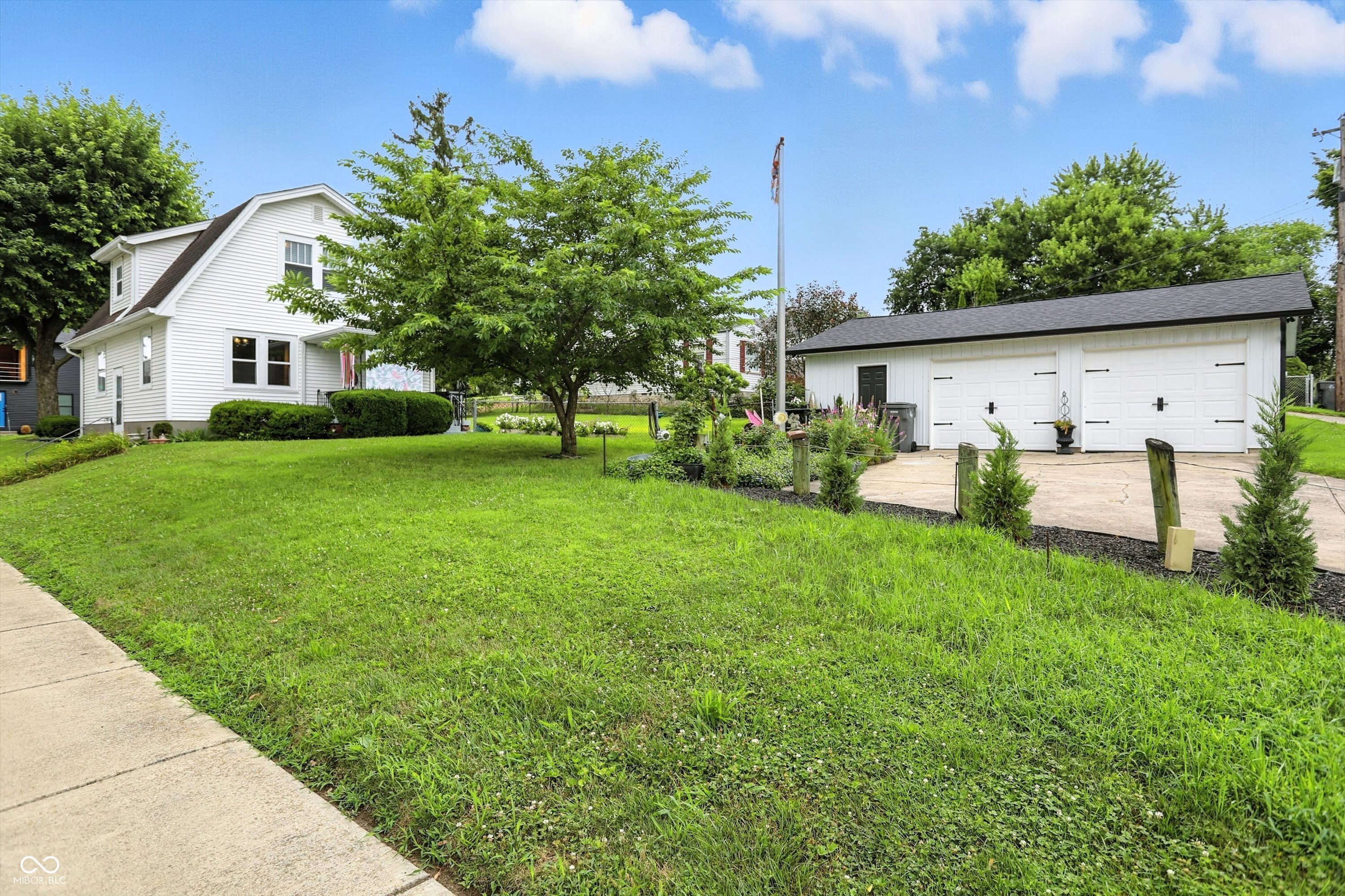 2502 S Delaware Street