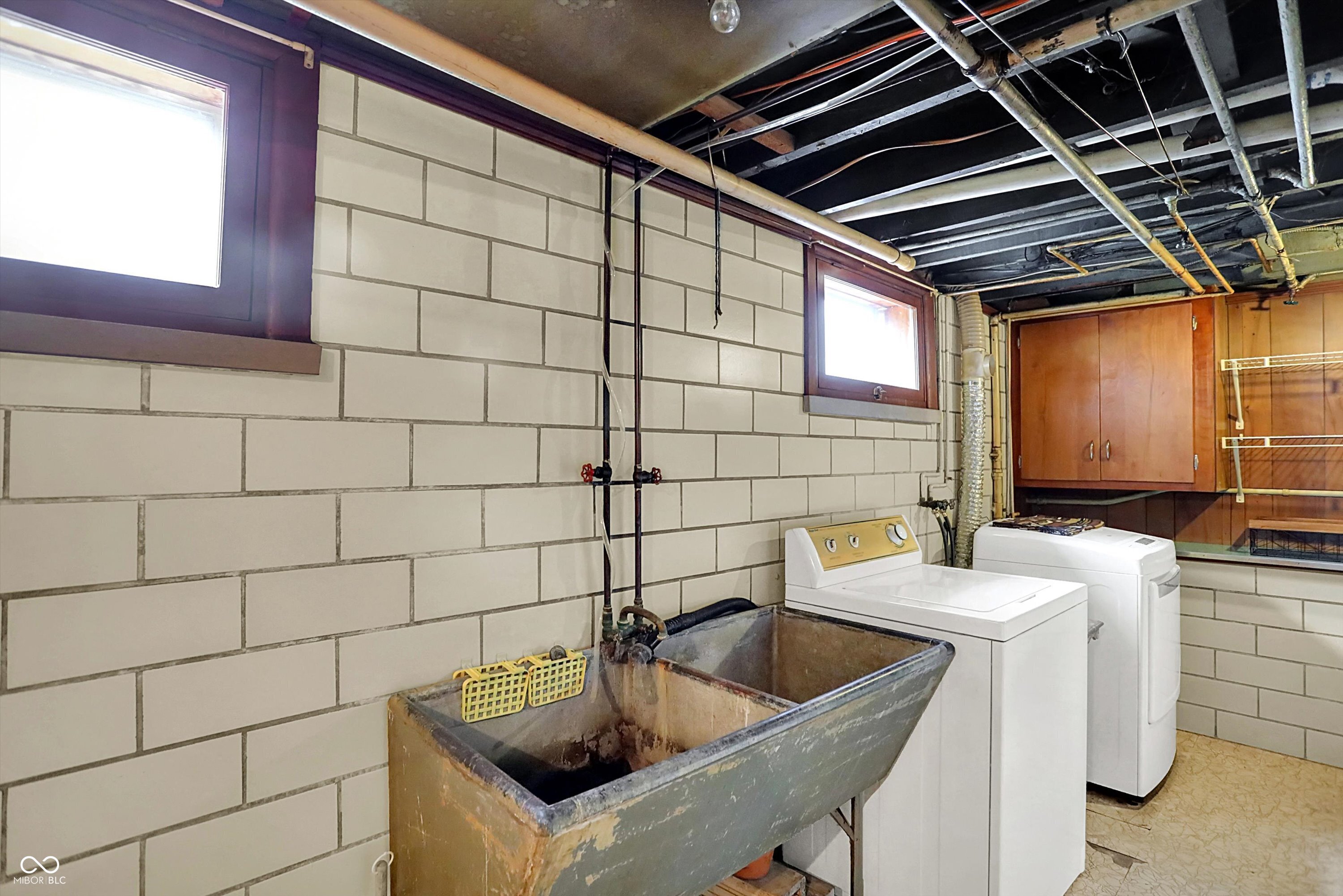 2502 S Delaware Street