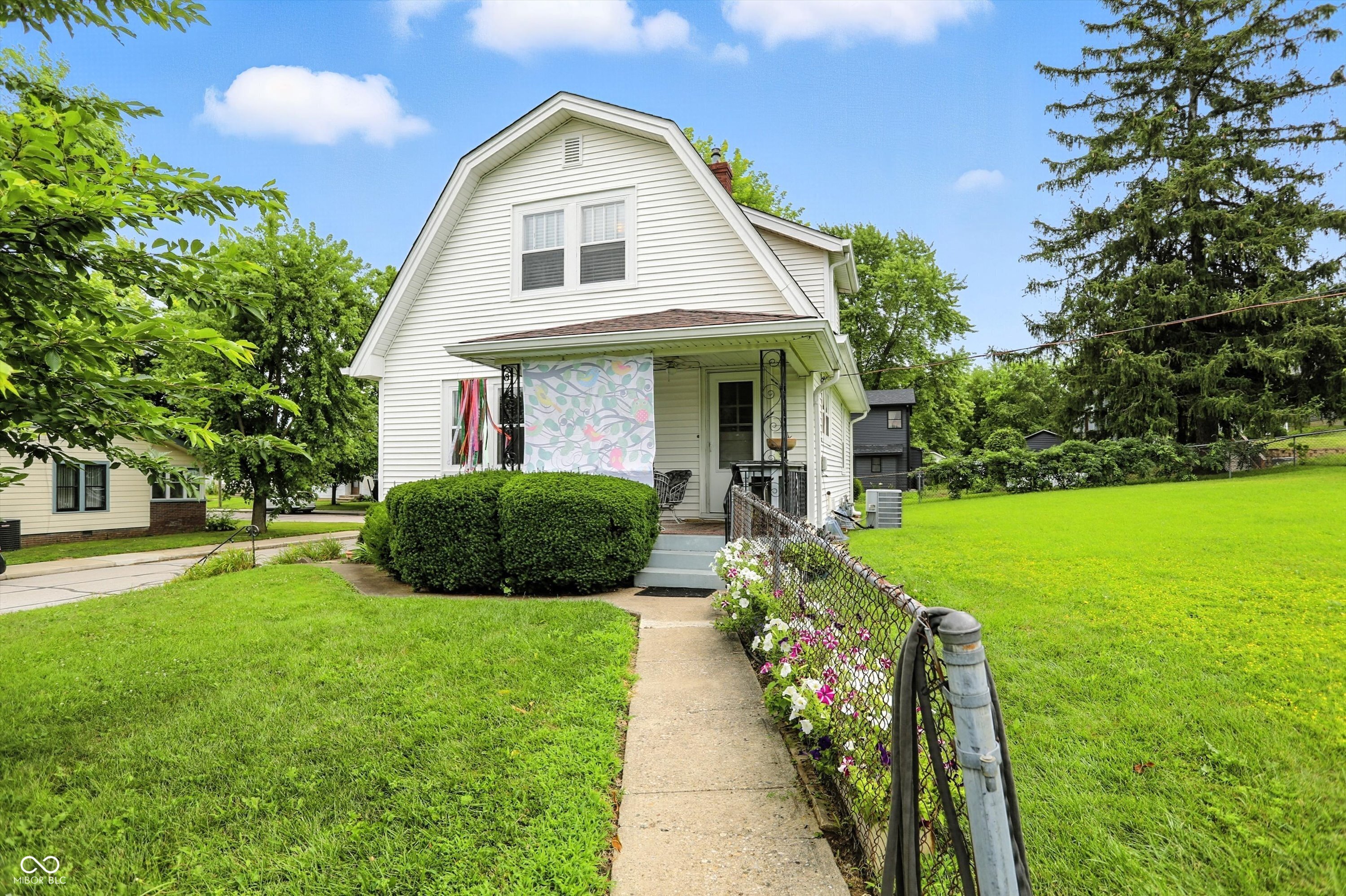 2502 S Delaware Street