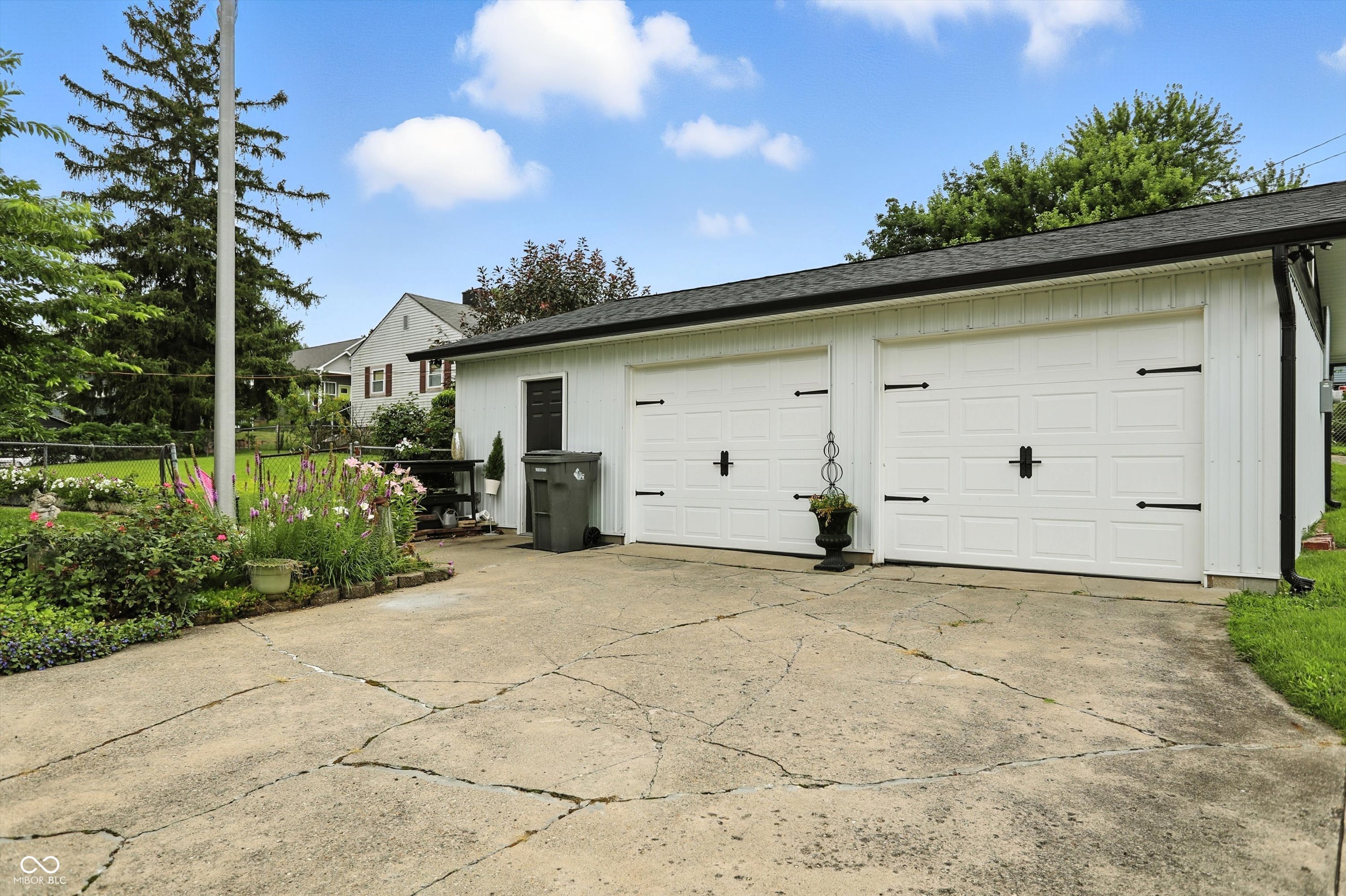 2502 S Delaware Street