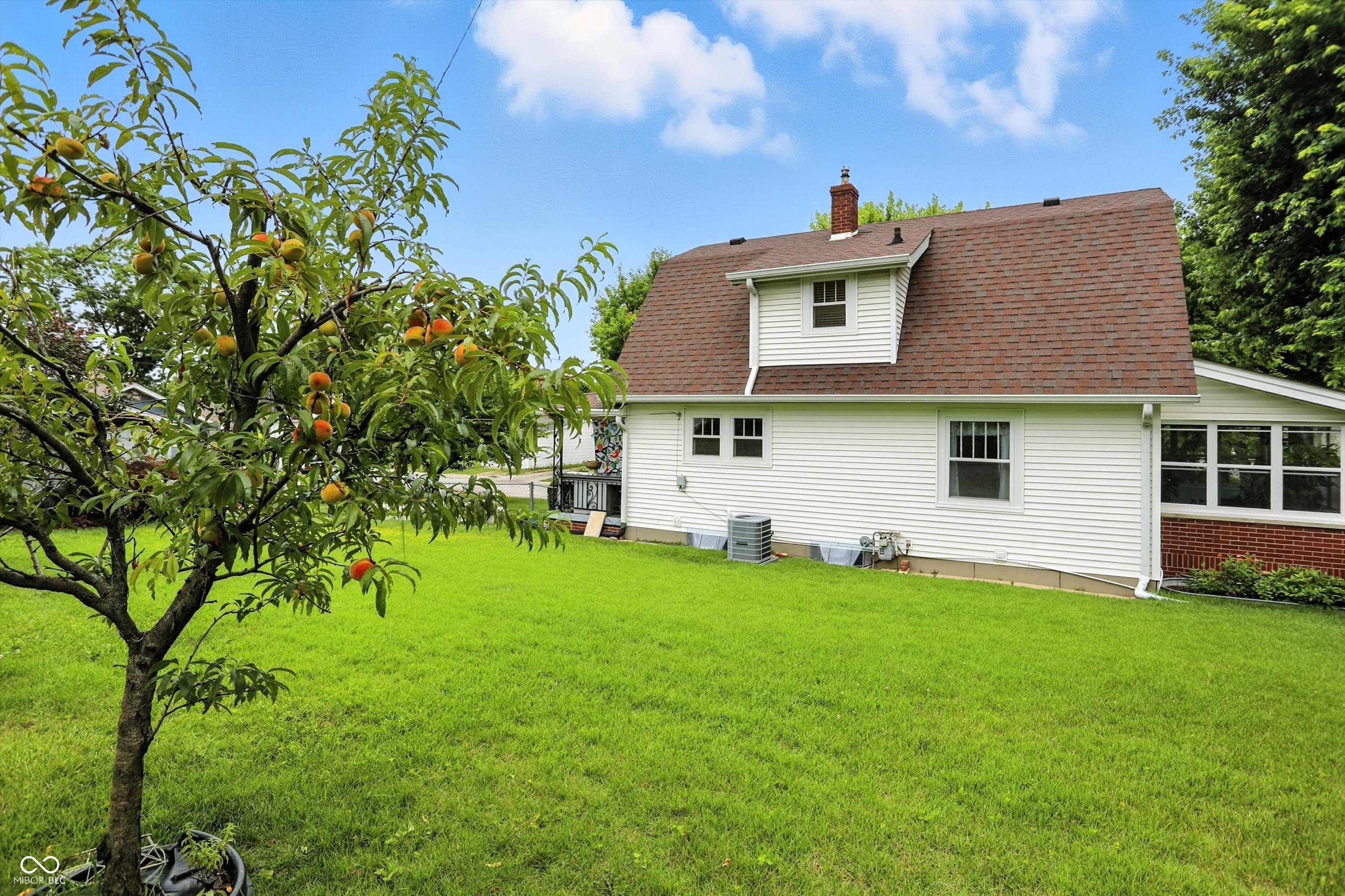 2502 S Delaware Street