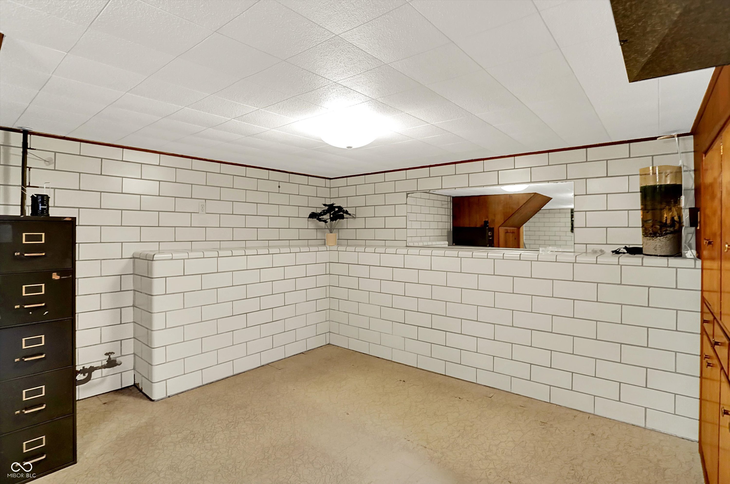 2502 S Delaware Street