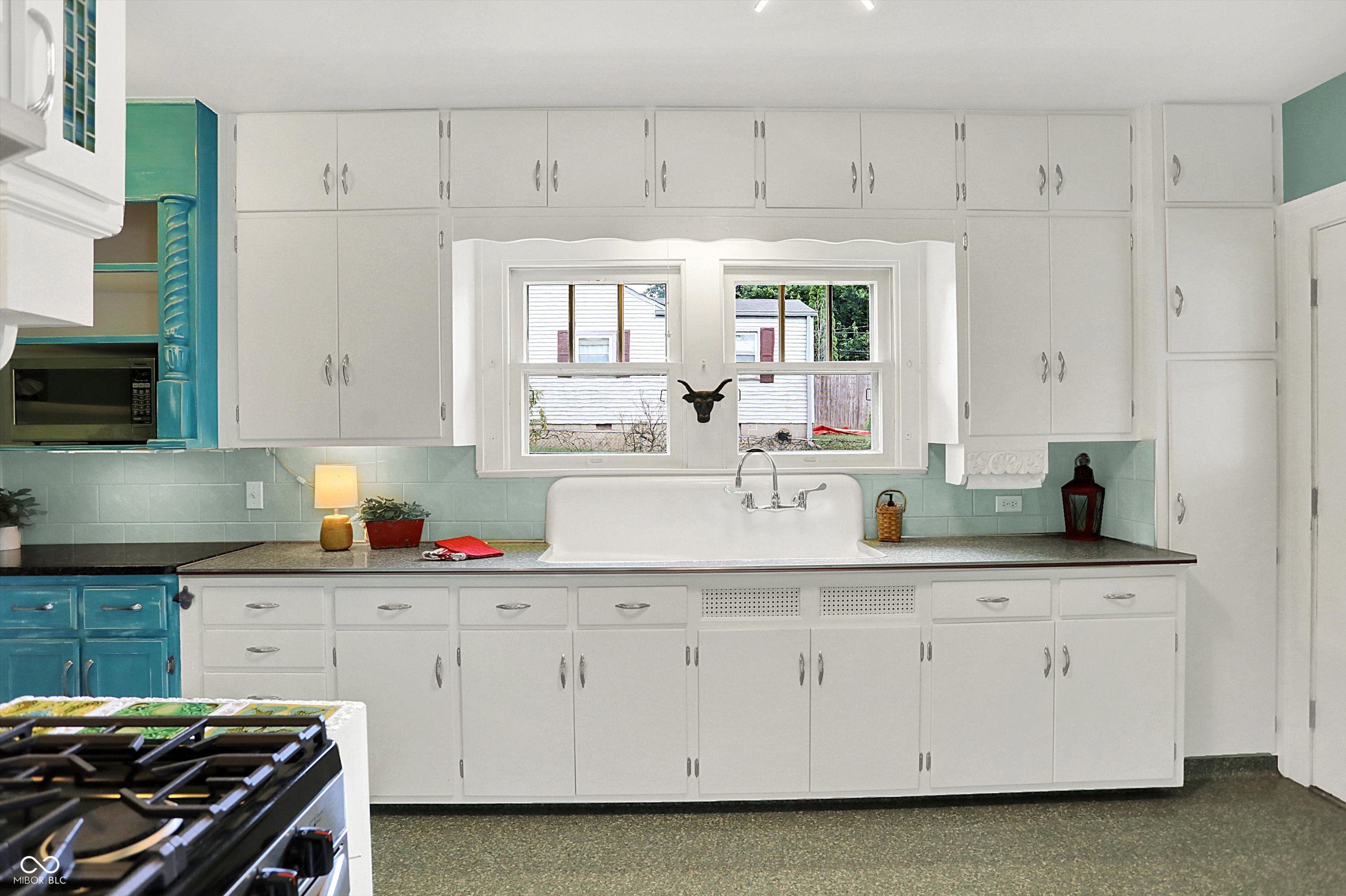 2502 S Delaware Street