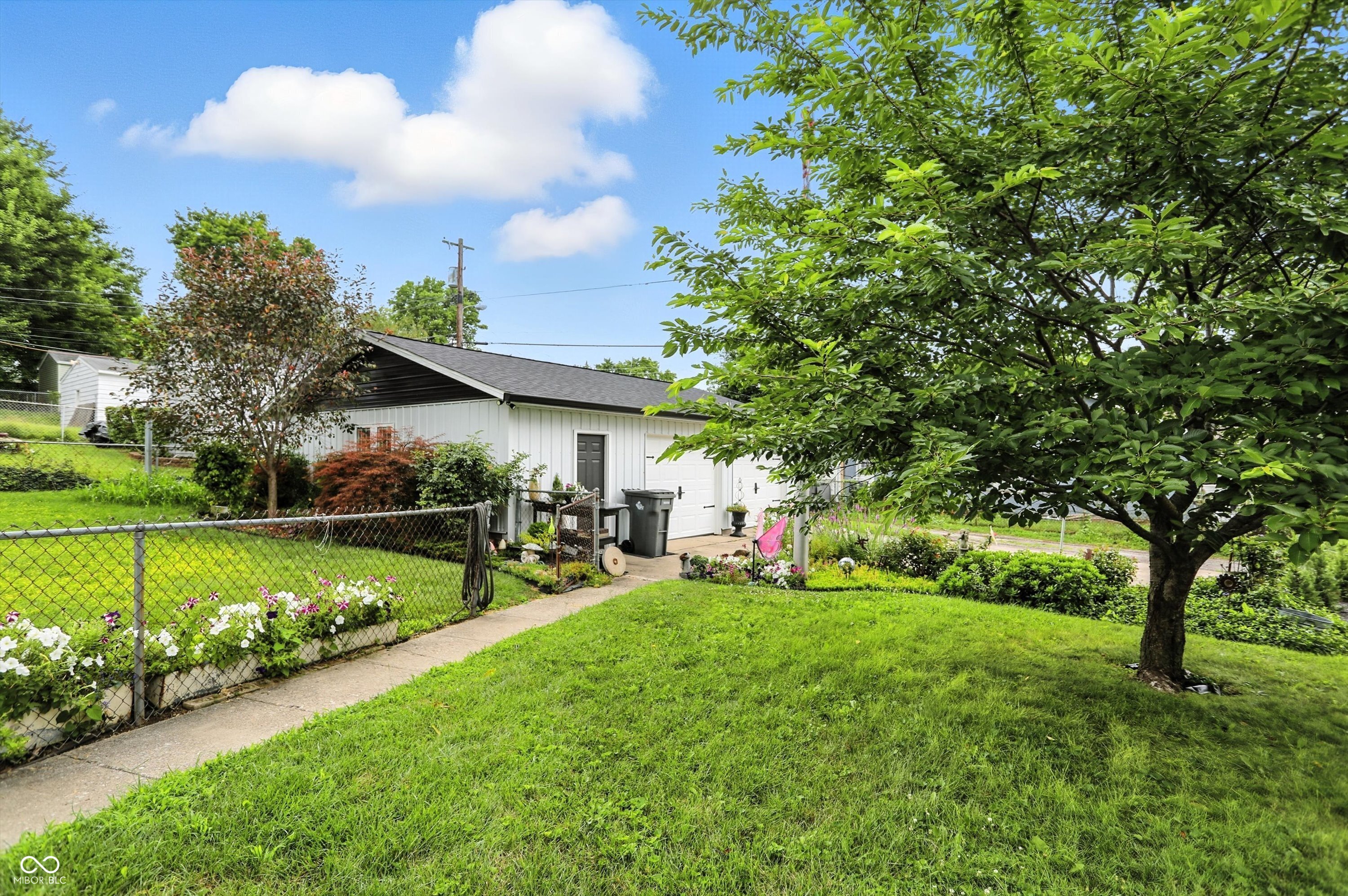 2502 S Delaware Street