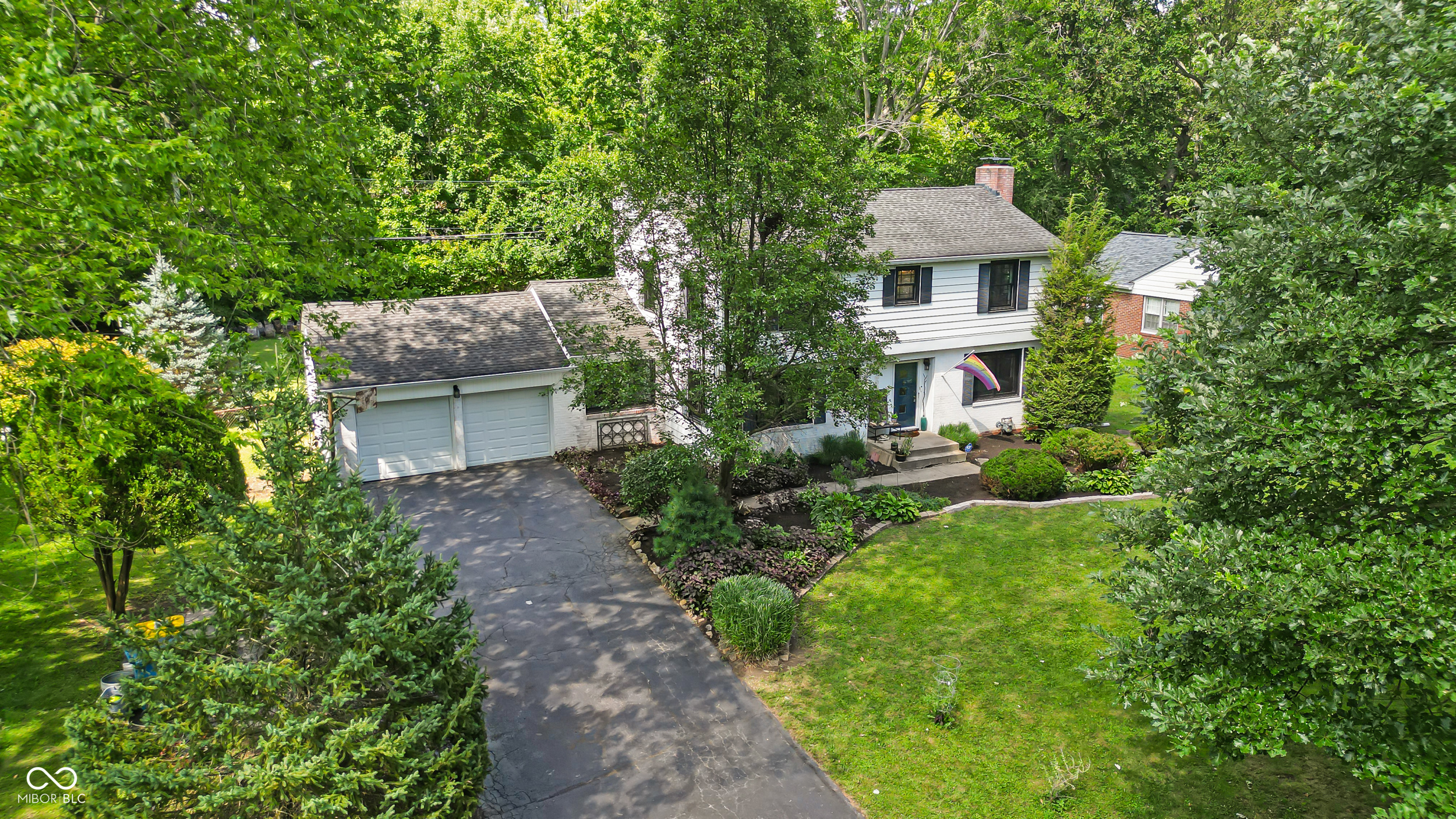 926 Oakwood Trail