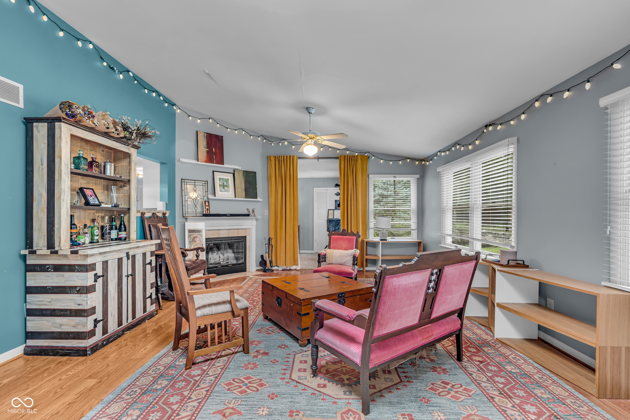 926 Oakwood Trail