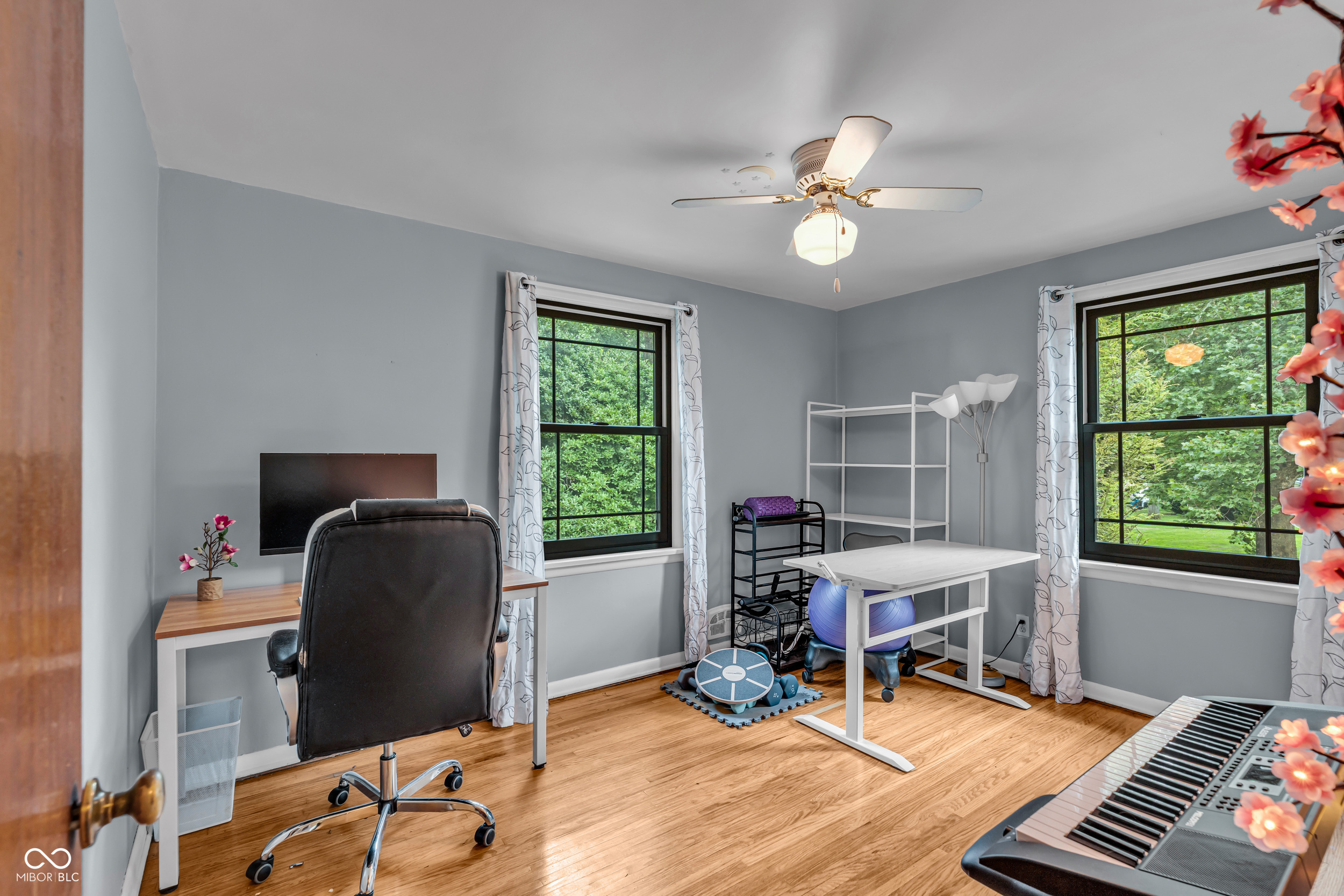 926 Oakwood Trail