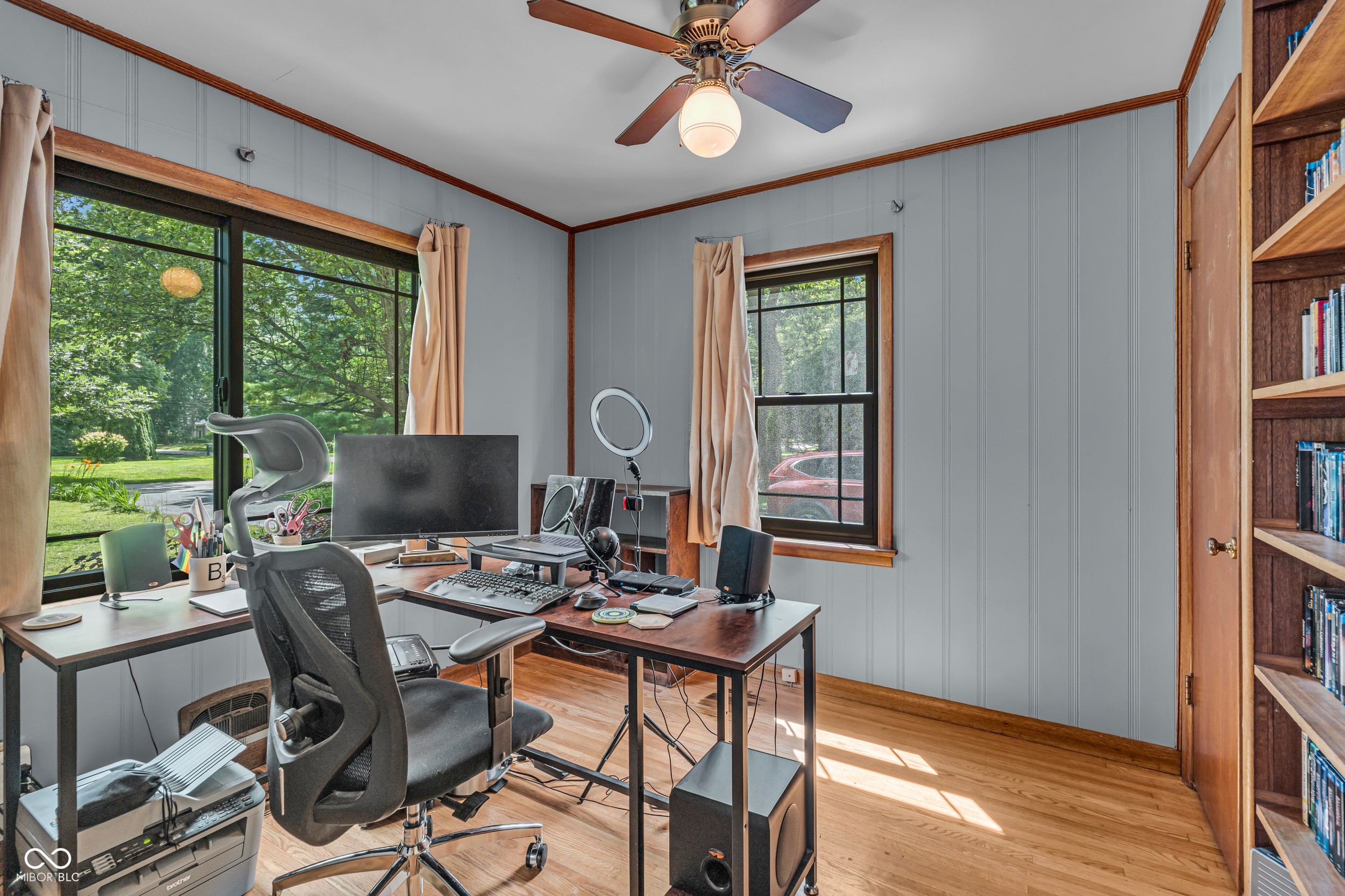 926 Oakwood Trail