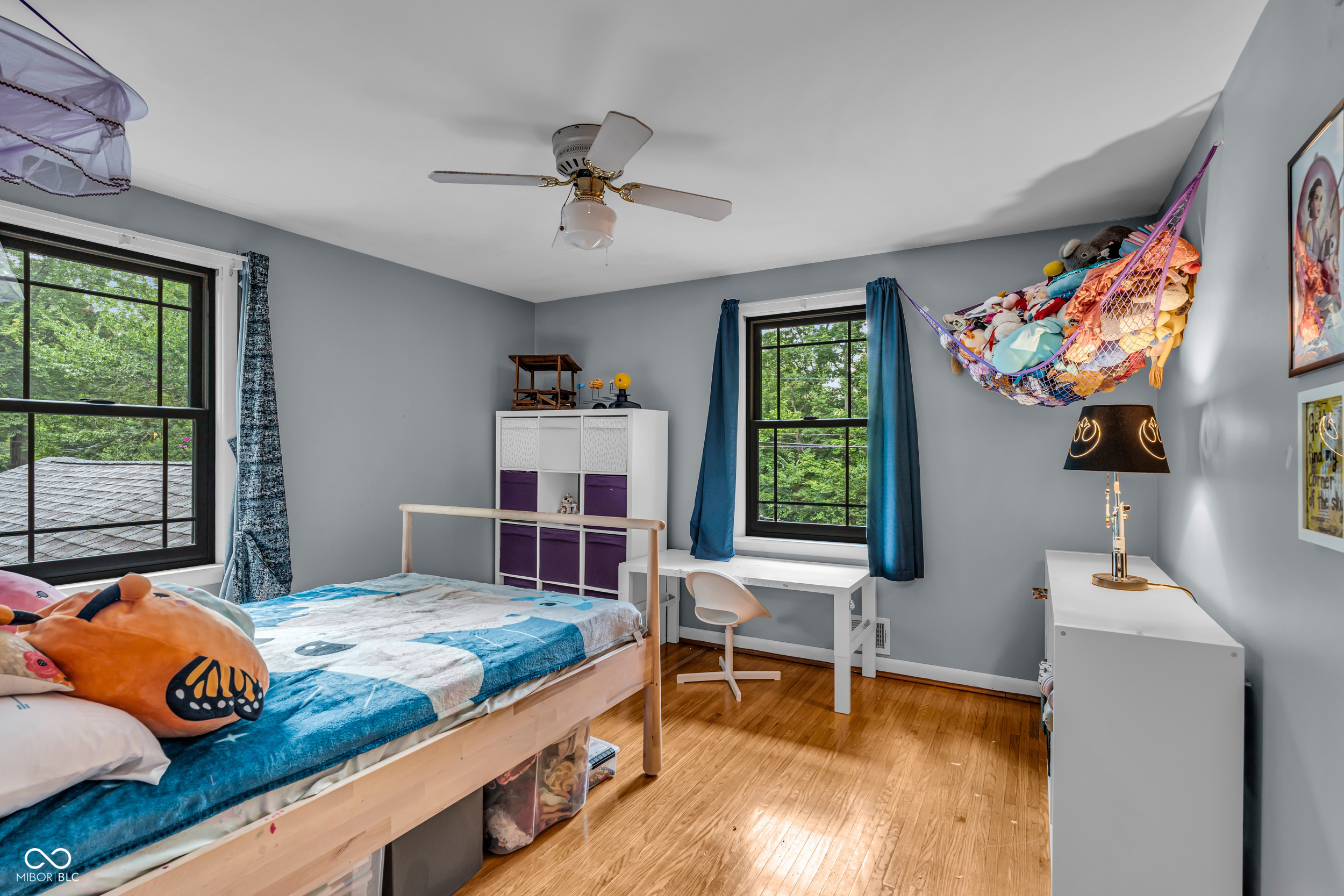 926 Oakwood Trail