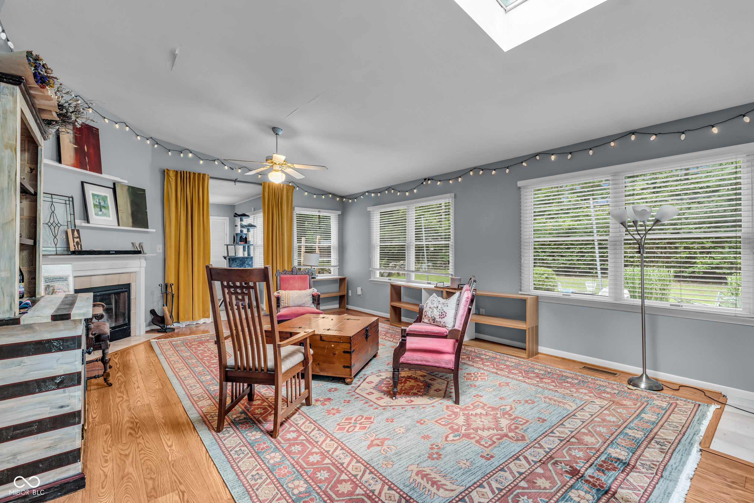 926 Oakwood Trail